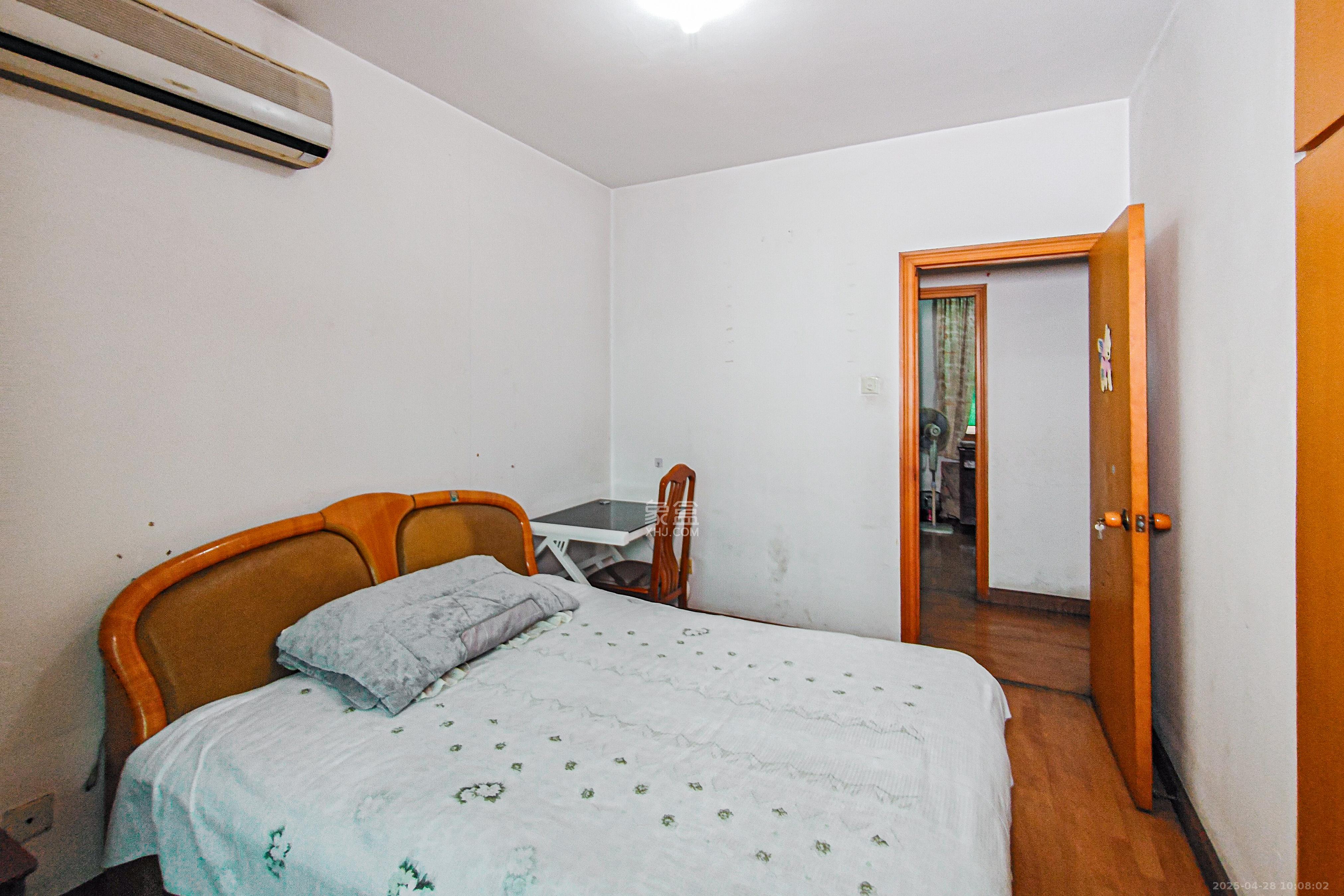 湘农桥社区  3室2厅2卫    136.0万 湘农桥社区  3室2厅2卫    136.0万卧室