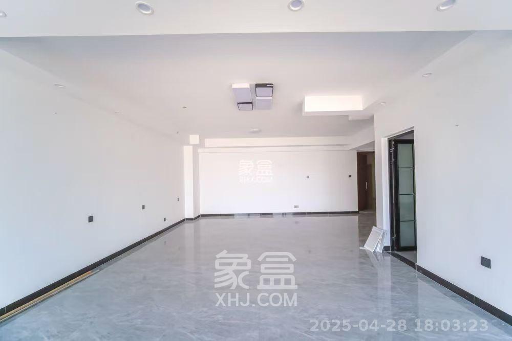 和悦城(蟠龙景苑)  1室1厅1卫   2000.00元/月室内图
