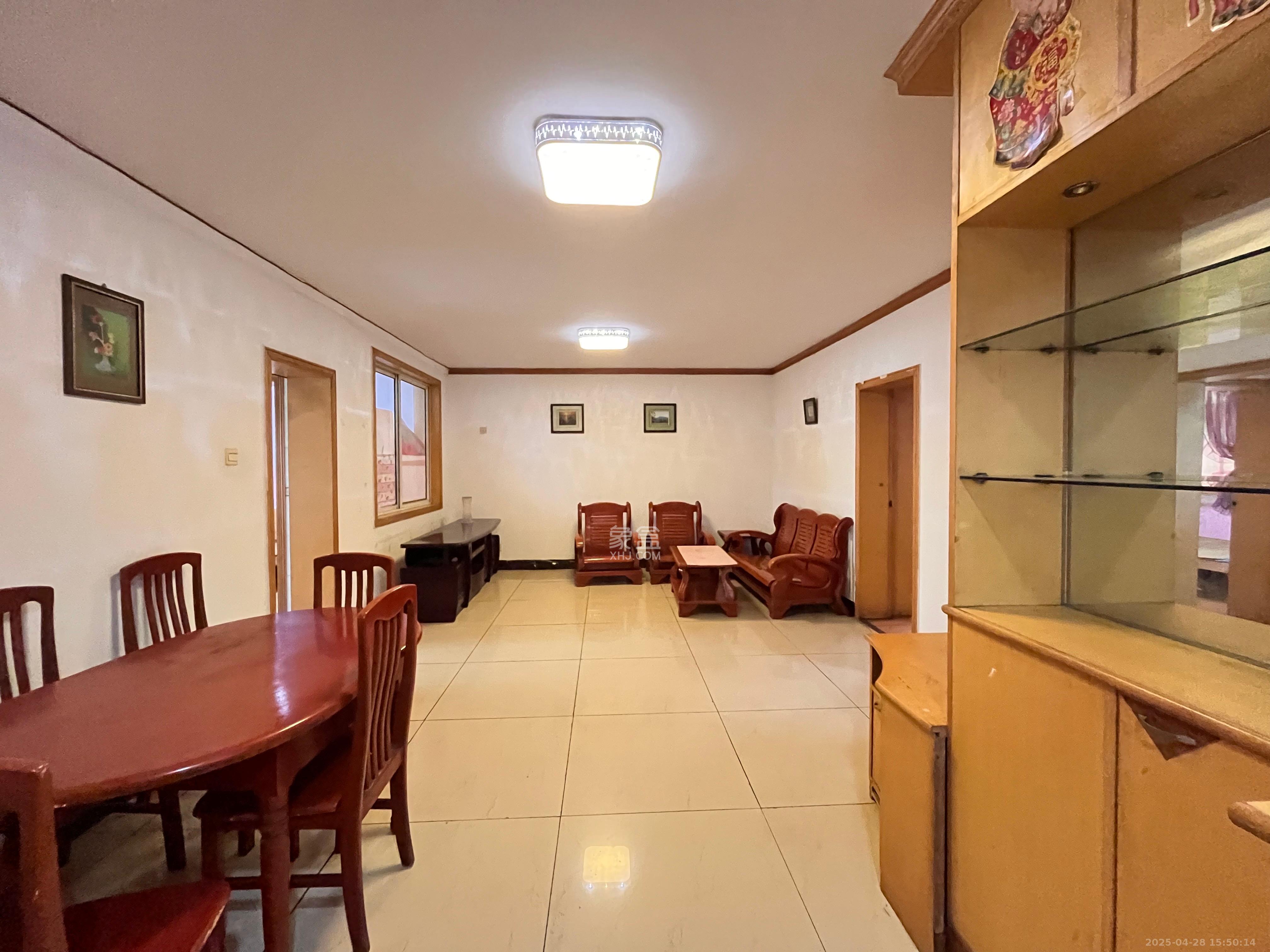 景芳苑  3室1厅1卫    1000.0元/月室内图