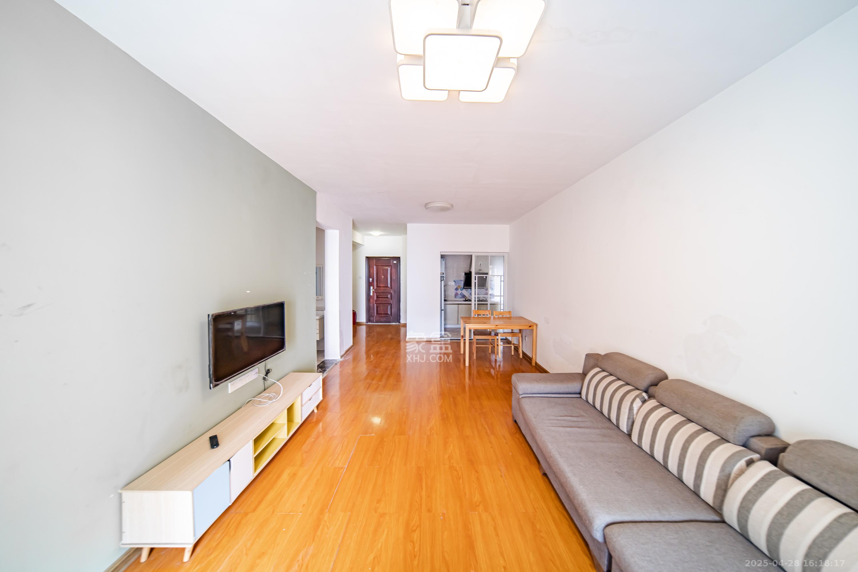 湘熙水郡(观澜海赋家园)  3室2厅1卫    95.0万 湘熙水郡(观澜海赋家园)  3室2厅1卫    95.0万客厅