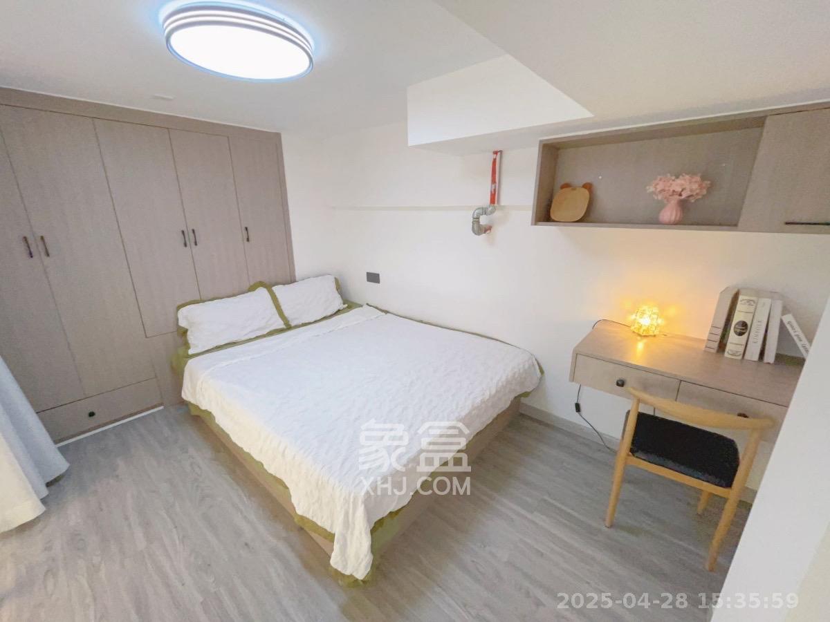 荣盛花语书苑 1室1厅1卫 2500.0元/月 荣盛花语书苑 1室1厅1卫 2500.0元/月室内图