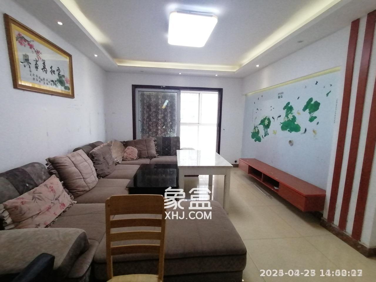 南郡雅园  3室2厅1卫    1500.0元/月 南郡雅园  3室2厅1卫    1500.0元/月室内图