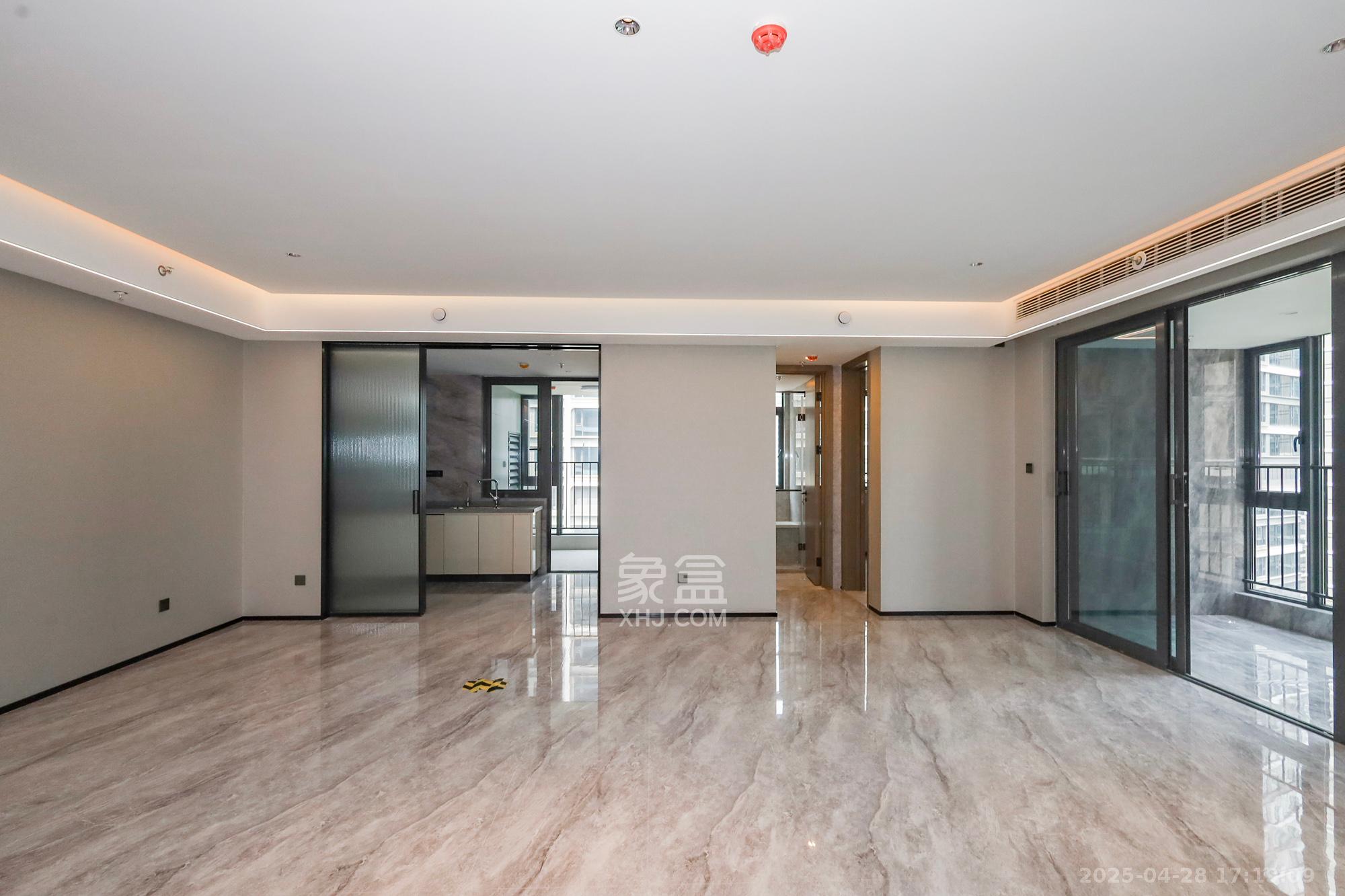 旭辉铂悦湘江 4室2厅3卫 478.0万 旭辉铂悦湘江 4室2厅3卫 478.0万其他