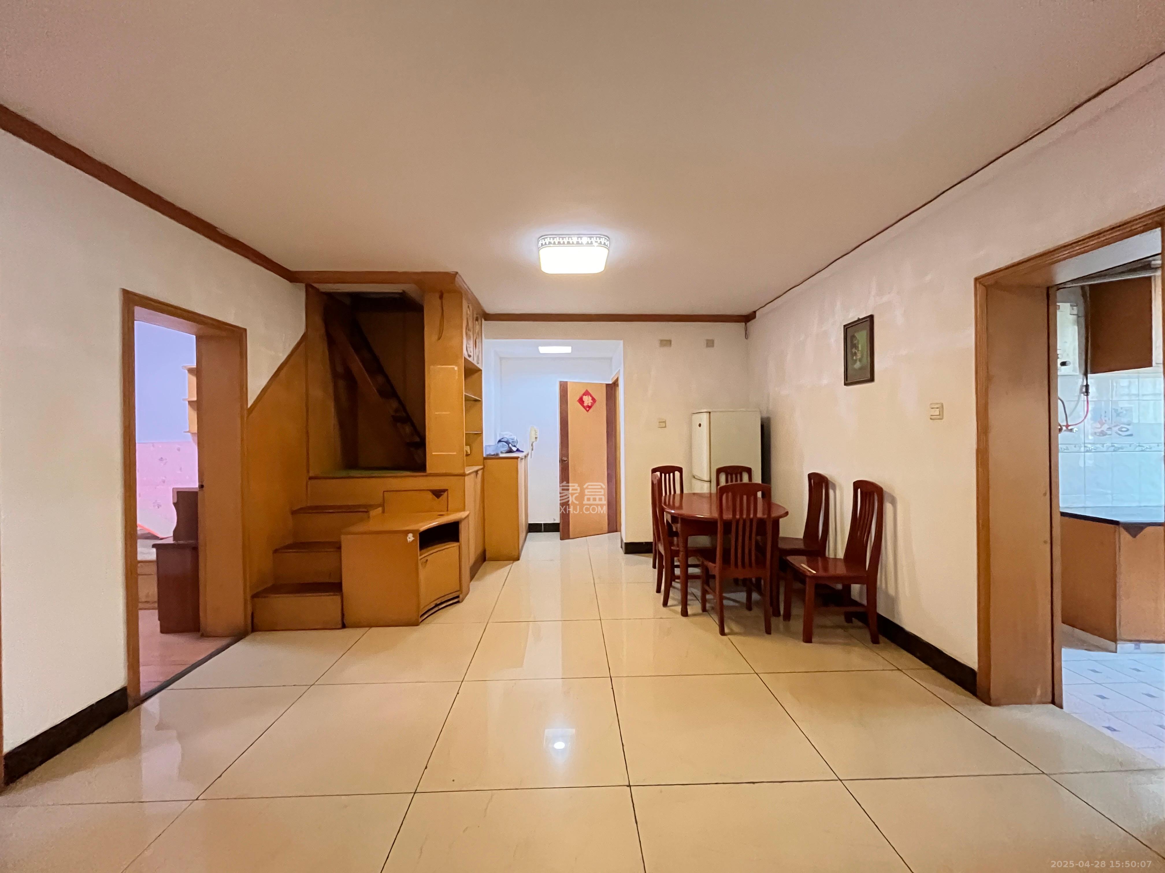 景芳苑  3室1厅1卫    1000.0元/月 景芳苑  3室1厅1卫    1000.0元/月室内图