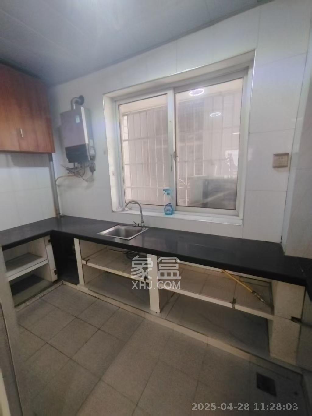 佳美星城 3室2厅2卫 2100.0元/月 佳美星城 3室2厅2卫 2100.0元/月室内图