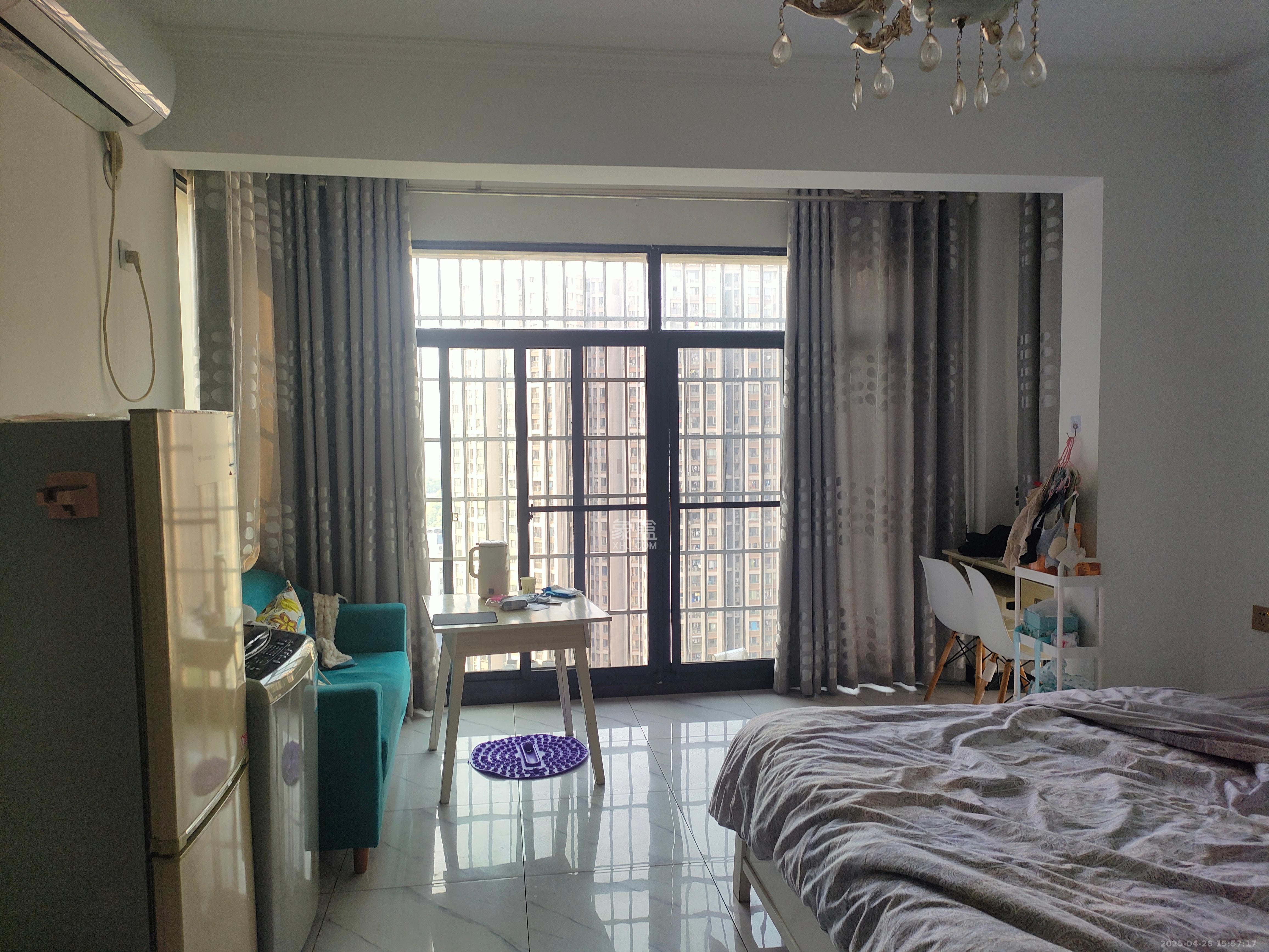 嘉顺苑 1室1厅1卫 1300.0元/月 嘉顺苑 1室1厅1卫 1300.0元/月室内图