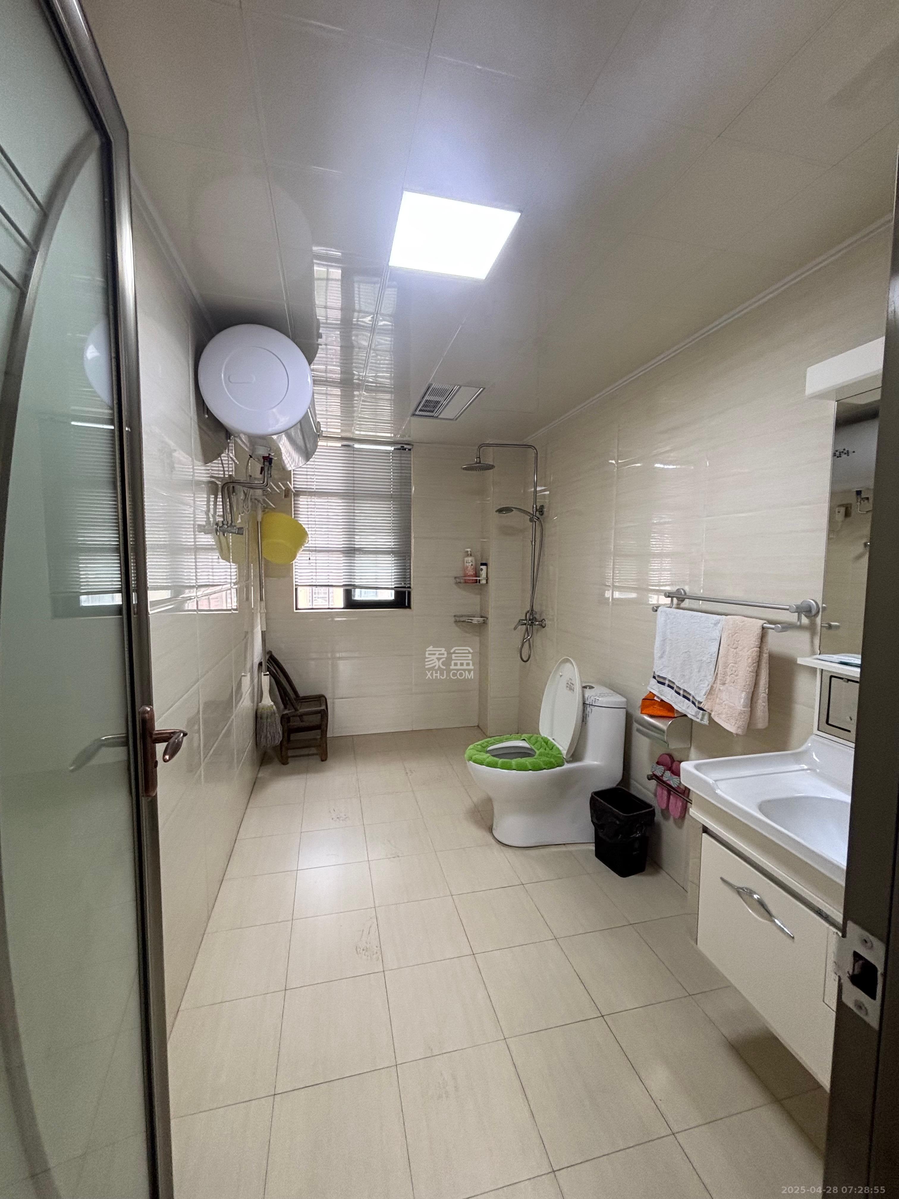 空港朗園  3室2廳1衛(wèi)   1800.00元/月室內(nèi)圖