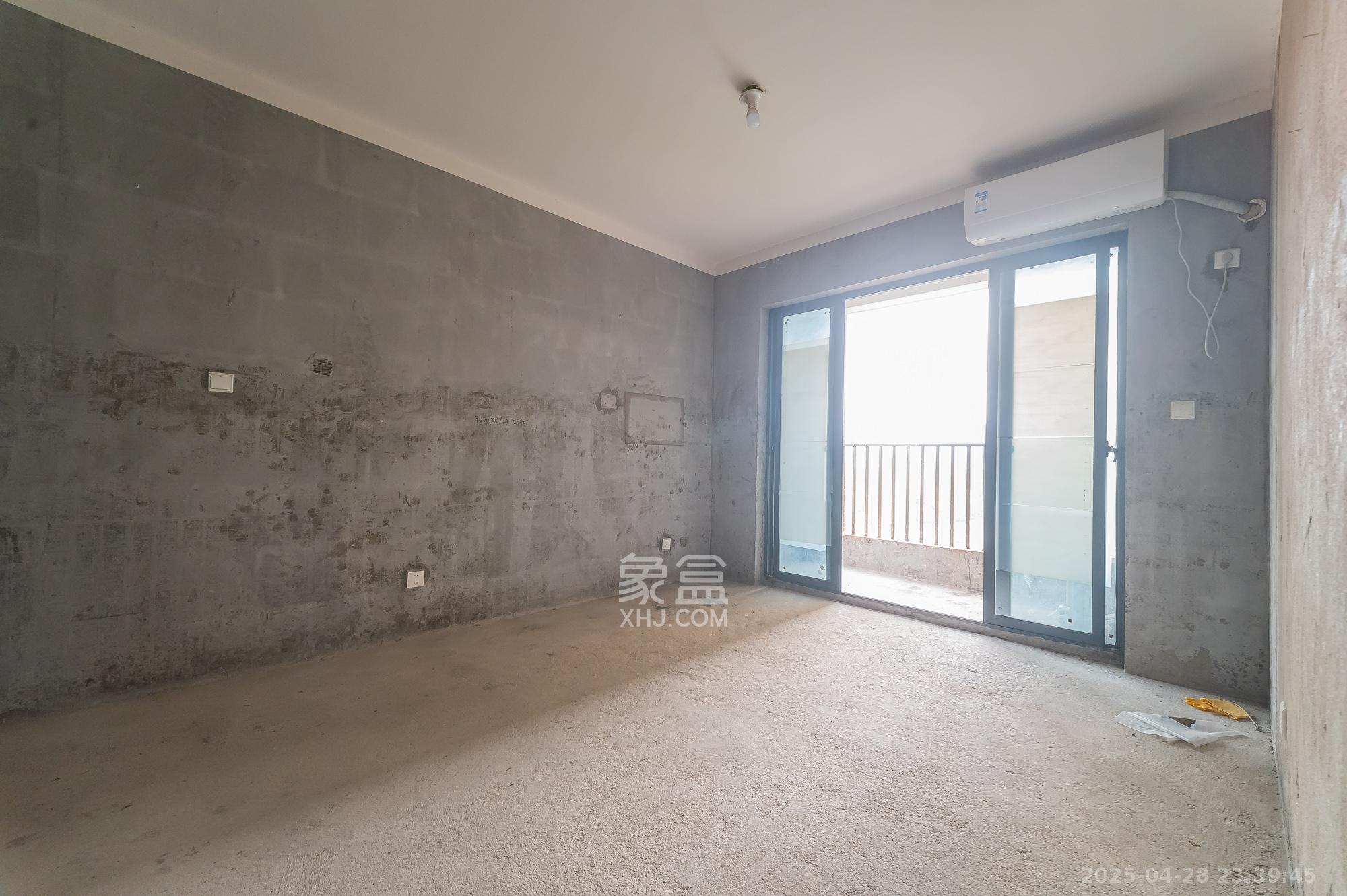 深业睿城  3室2厅1卫    90.0万 深业睿城  3室2厅1卫    90.0万其他