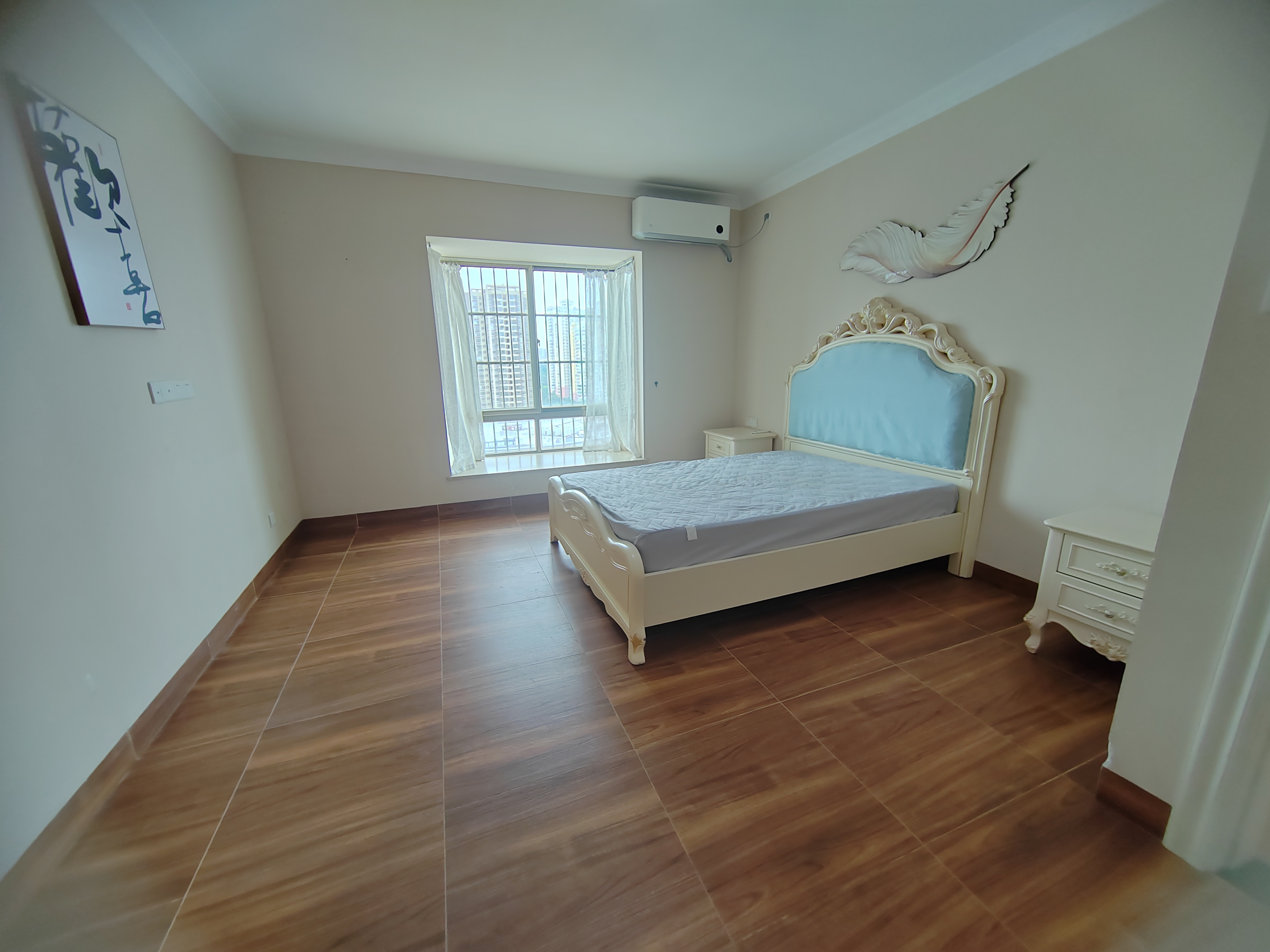 农垦一供大院  4室2厅3卫    5500.0元/月 农垦一供大院  4室2厅3卫    5500.0元/月室内图