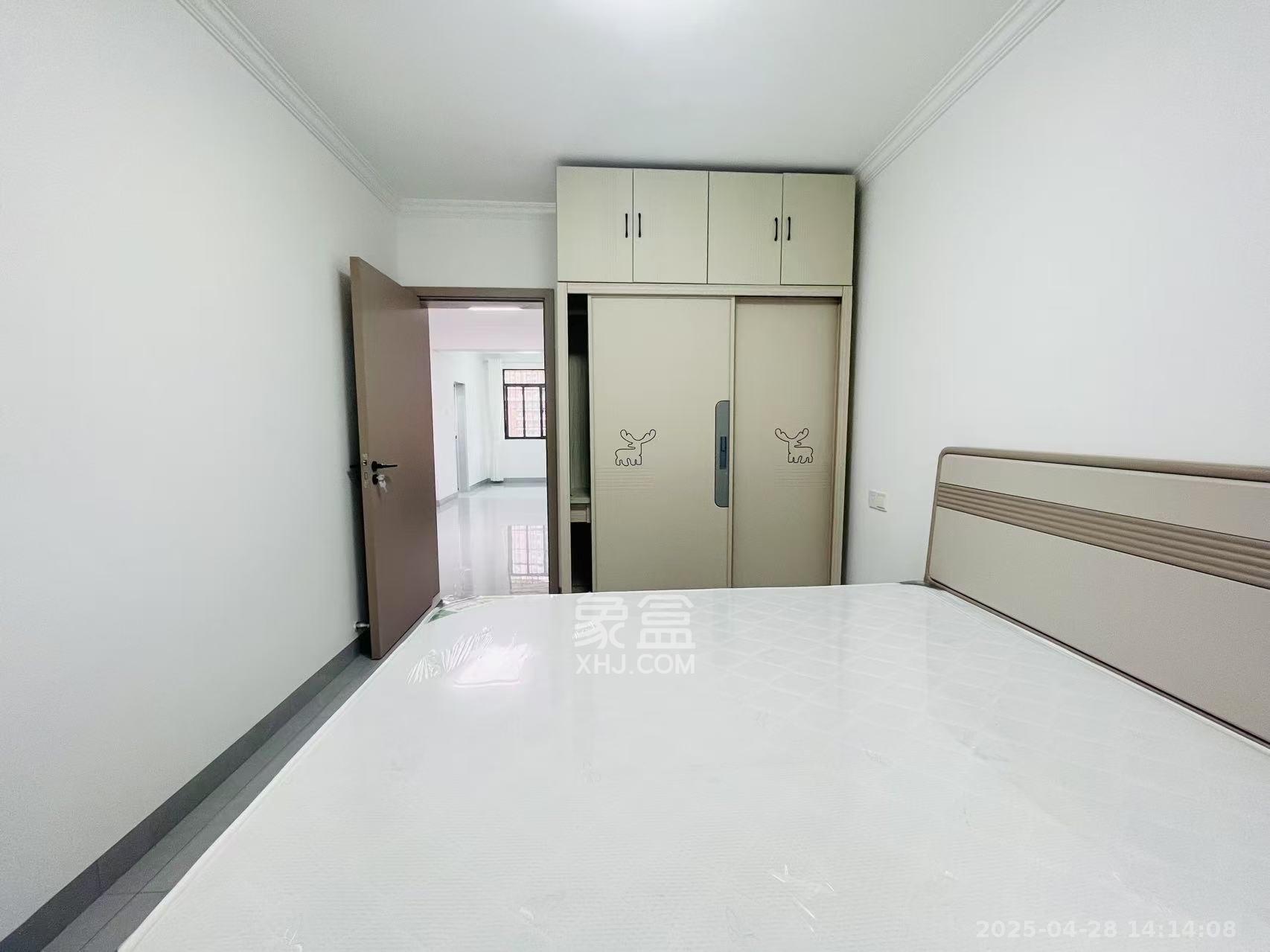 动力北苑  2室2厅1卫   2300.00元/月室内图