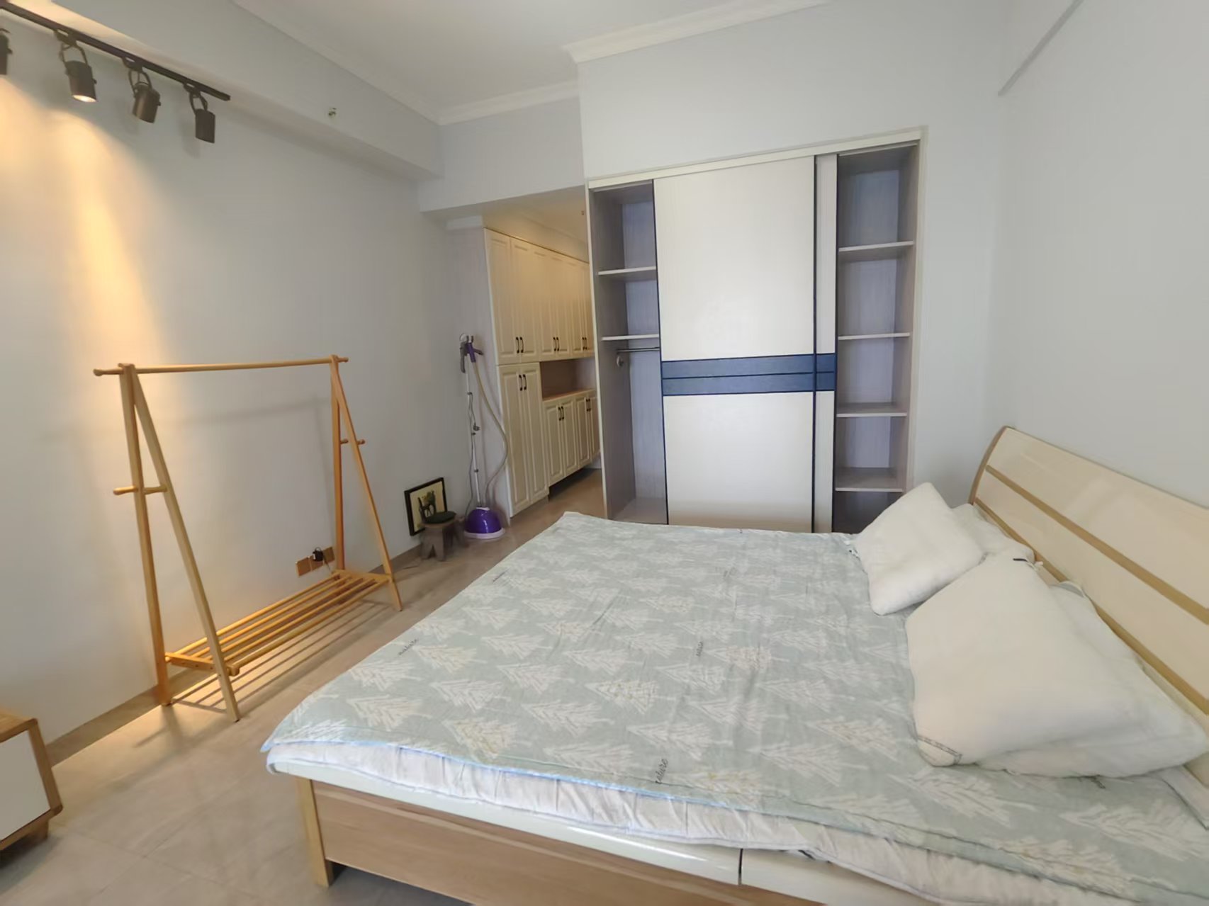 鑫天国际(鑫天偶遇) 1室1厅1卫 1500.0元/月 鑫天国际(鑫天偶遇) 1室1厅1卫 1500.0元/月室内图