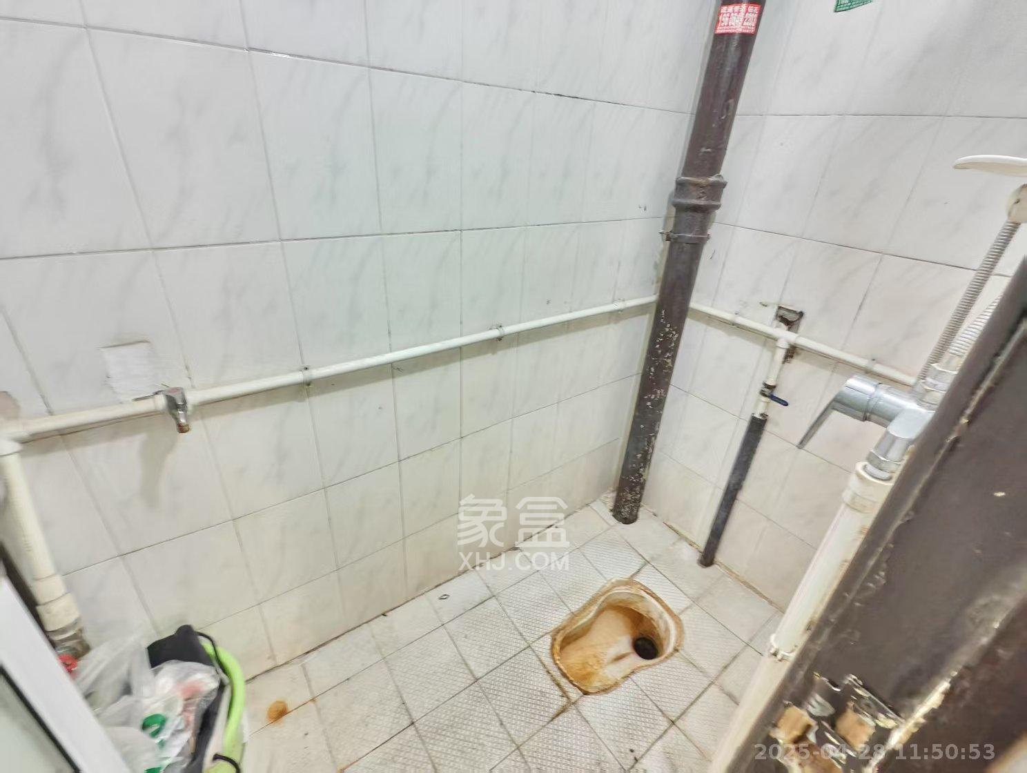 国庆新村  2室2厅1卫   1400.00元/月室内图