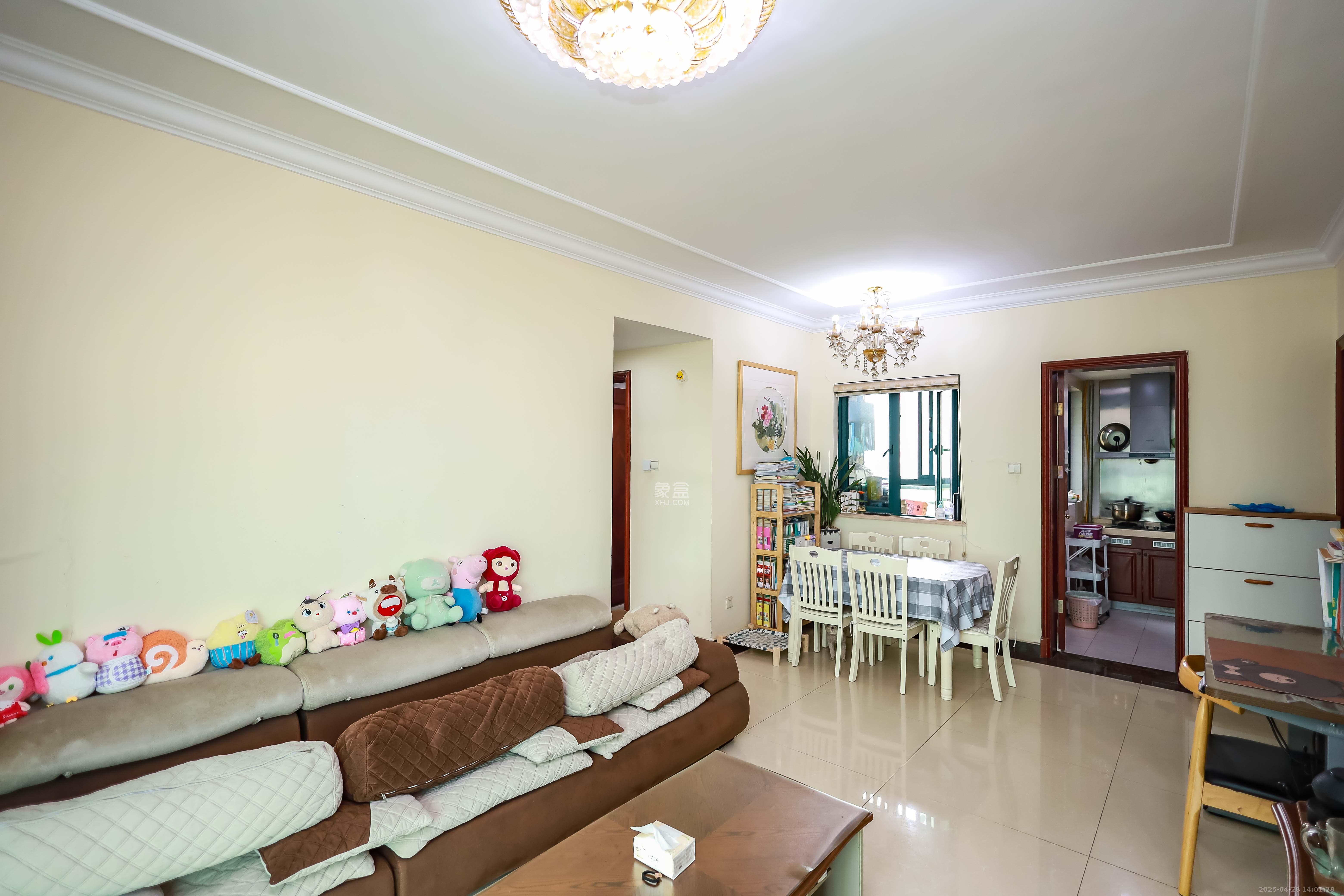 恒大华府  3室1厅1卫    115.0万 恒大华府  3室1厅1卫    115.0万客厅