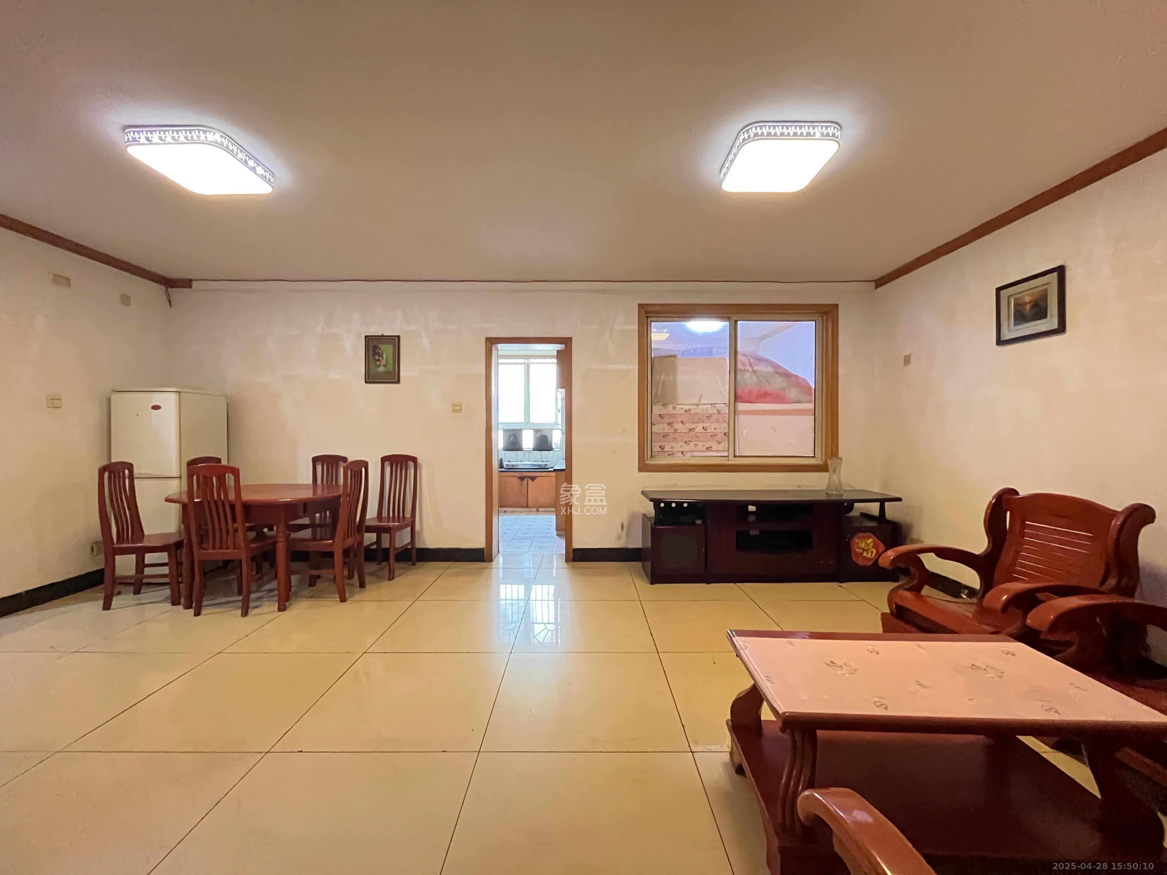 景芳苑  3室1厅1卫    1000.0元/月室内图