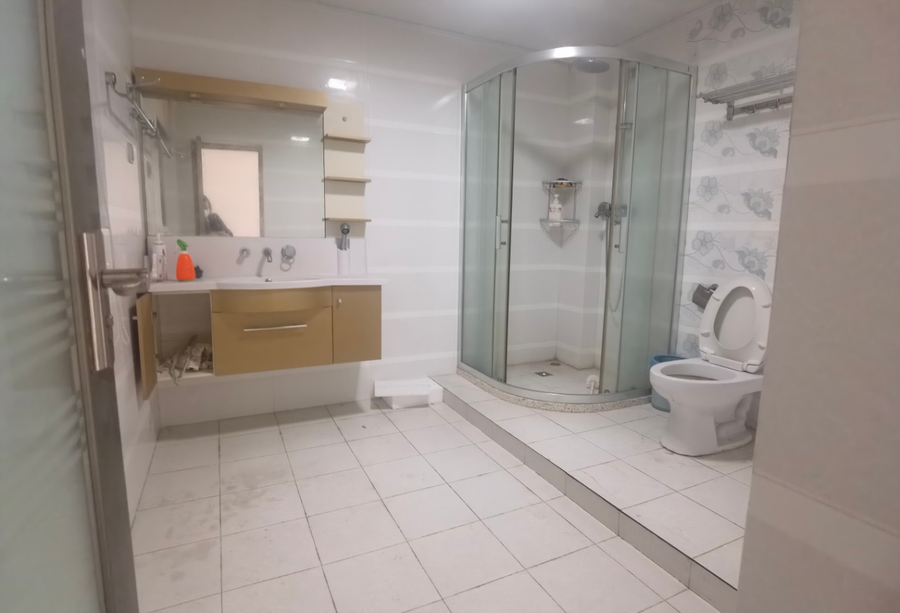 兴力国际大厦 3室2厅1卫 5000.0元/月 兴力国际大厦 3室2厅1卫 5000.0元/月室内图