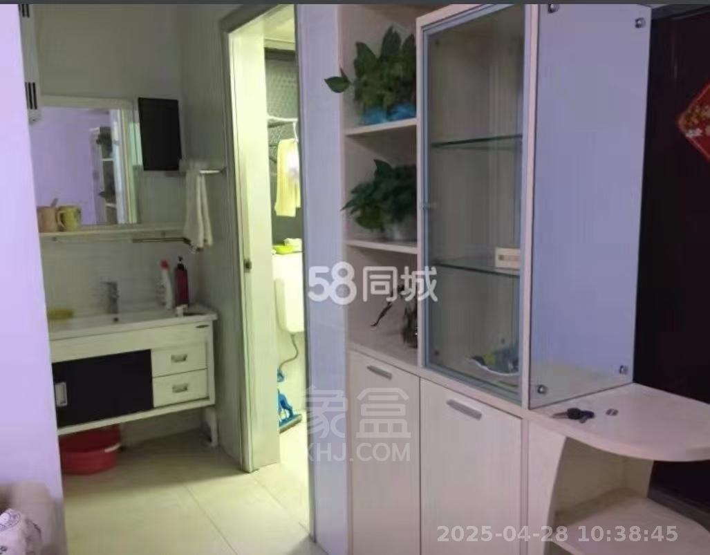 恒瑞雅园  1室1厅1卫   1300.00元/月室内图