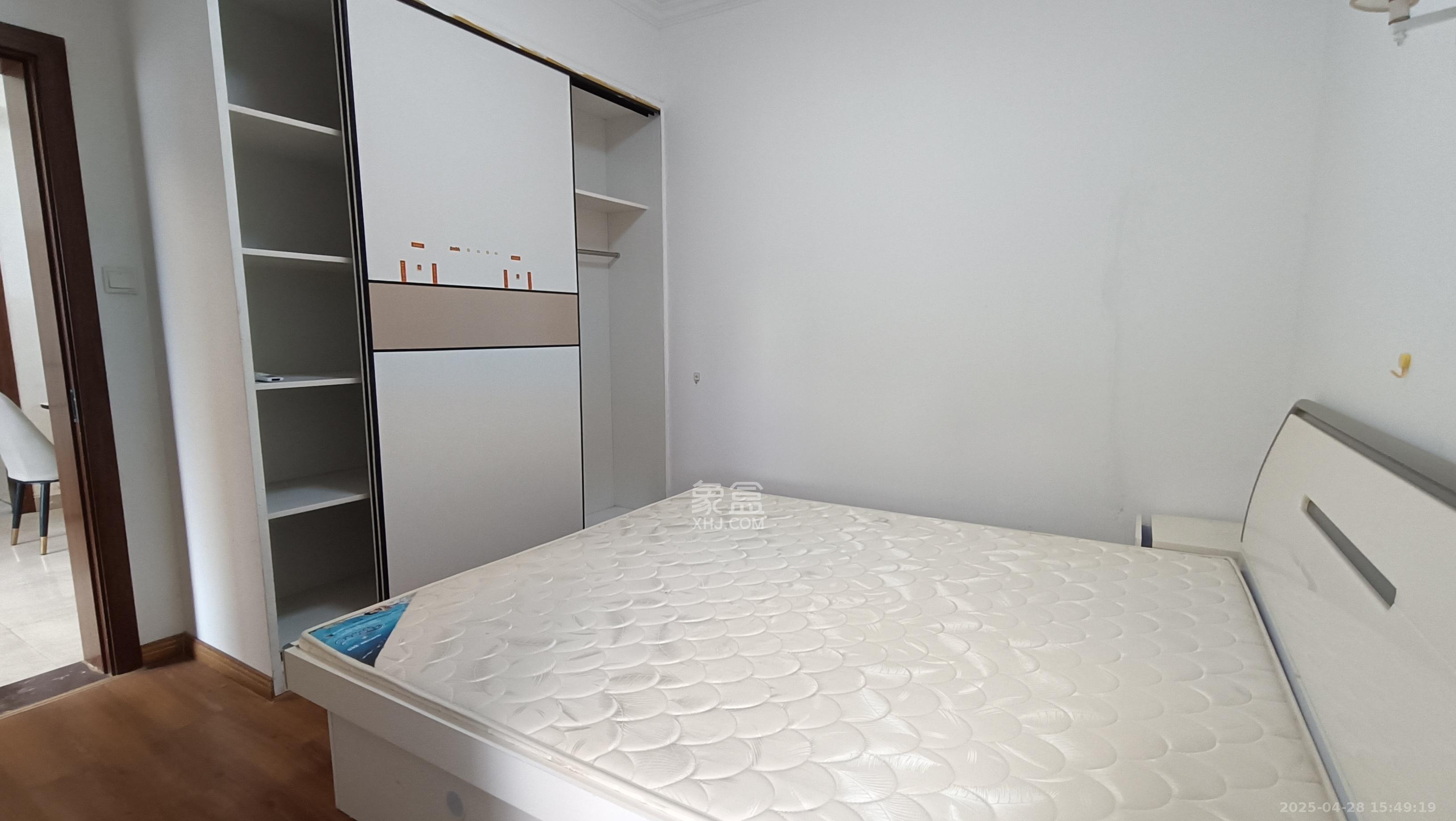 博林云栖  2室1厅1卫   2300.00元/月室内图