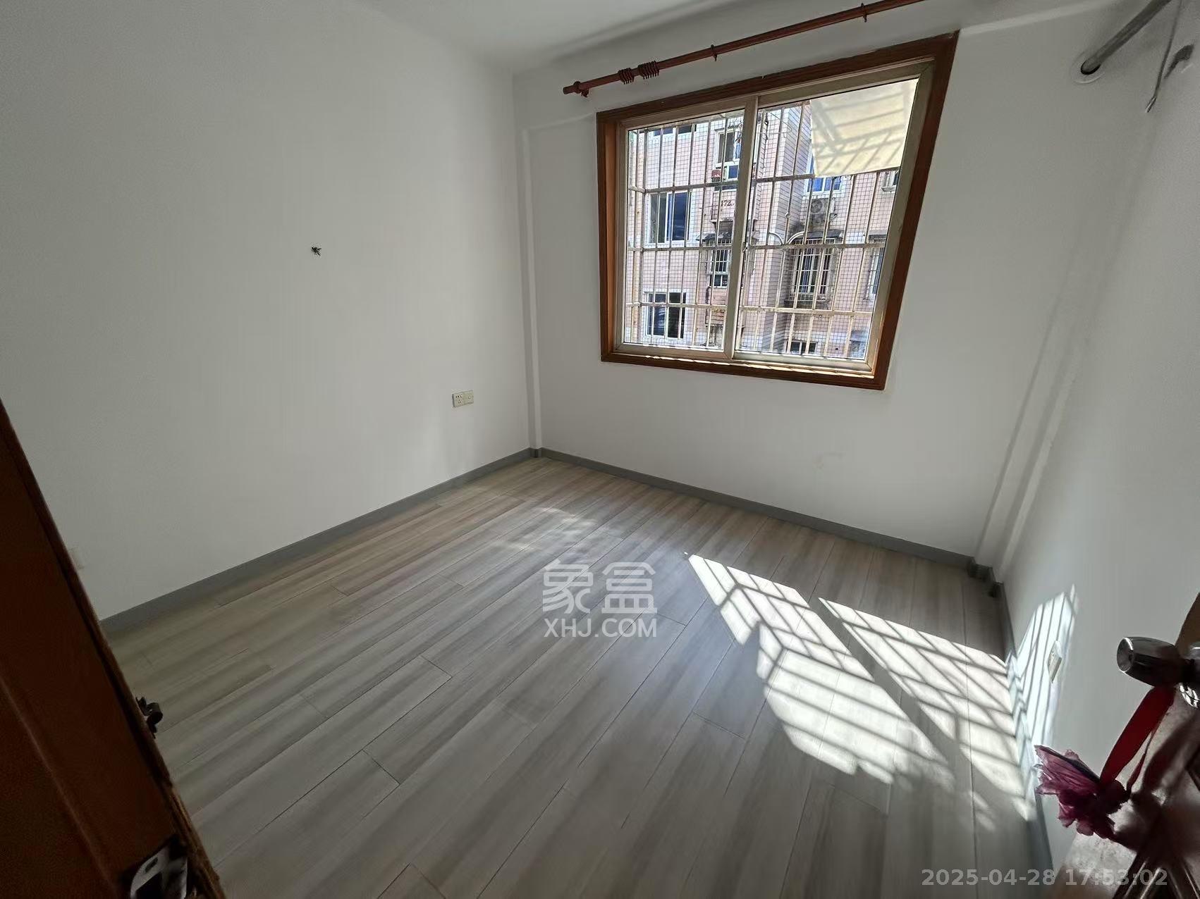 新世界商贸城 2室1厅1卫 2500.0元/月 新世界商贸城 2室1厅1卫 2500.0元/月室内图