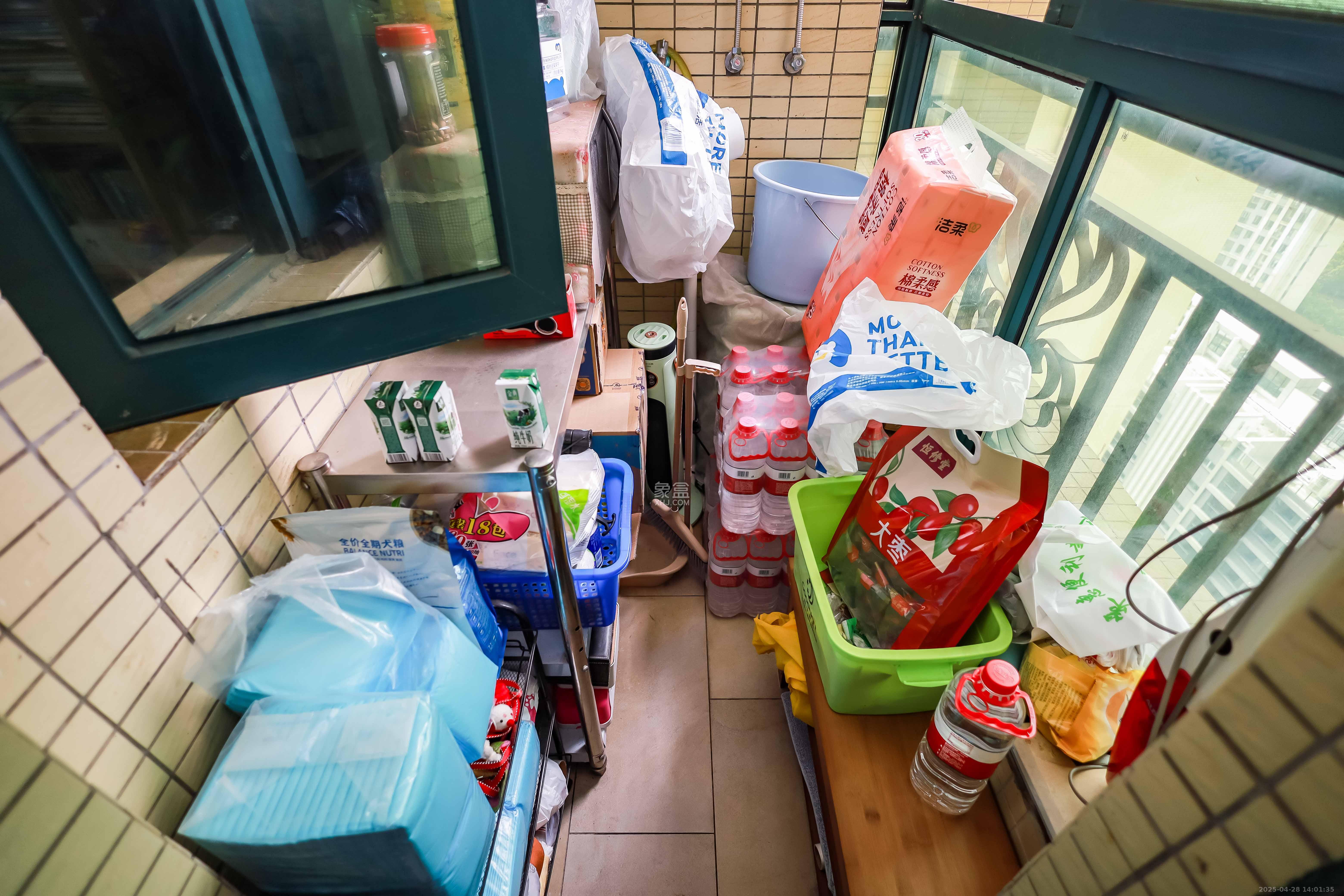 恒大华府  3室1厅1卫    115.0万 恒大华府  3室1厅1卫    115.0万阳台