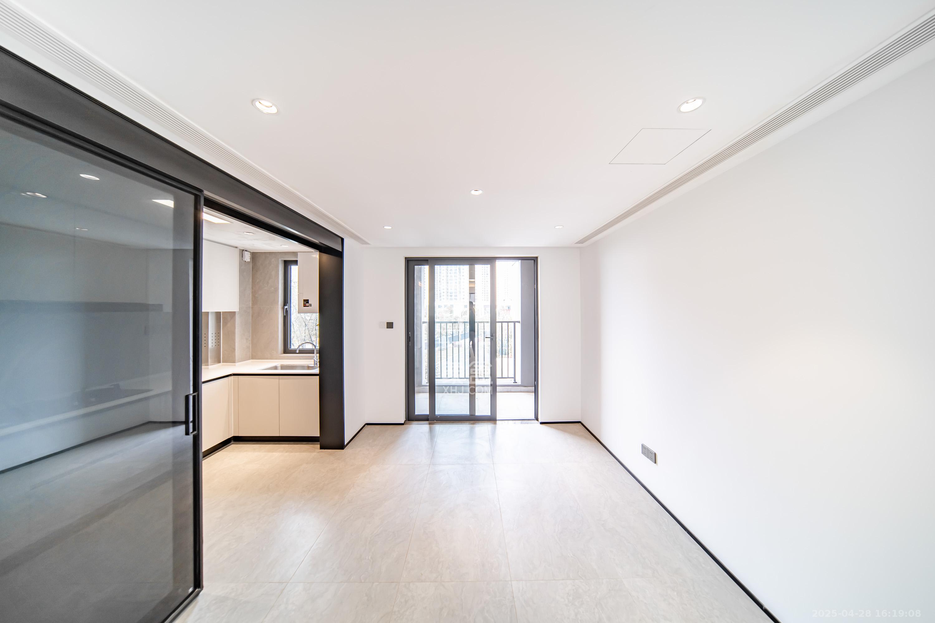 华润置地润樾府  4室2厅2卫    180.0万 华润置地润樾府  4室2厅2卫    180.0万其他