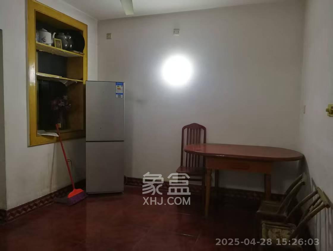 东风一村社区房（王家垅）  2室1厅1卫   1300.00元/月室内图
