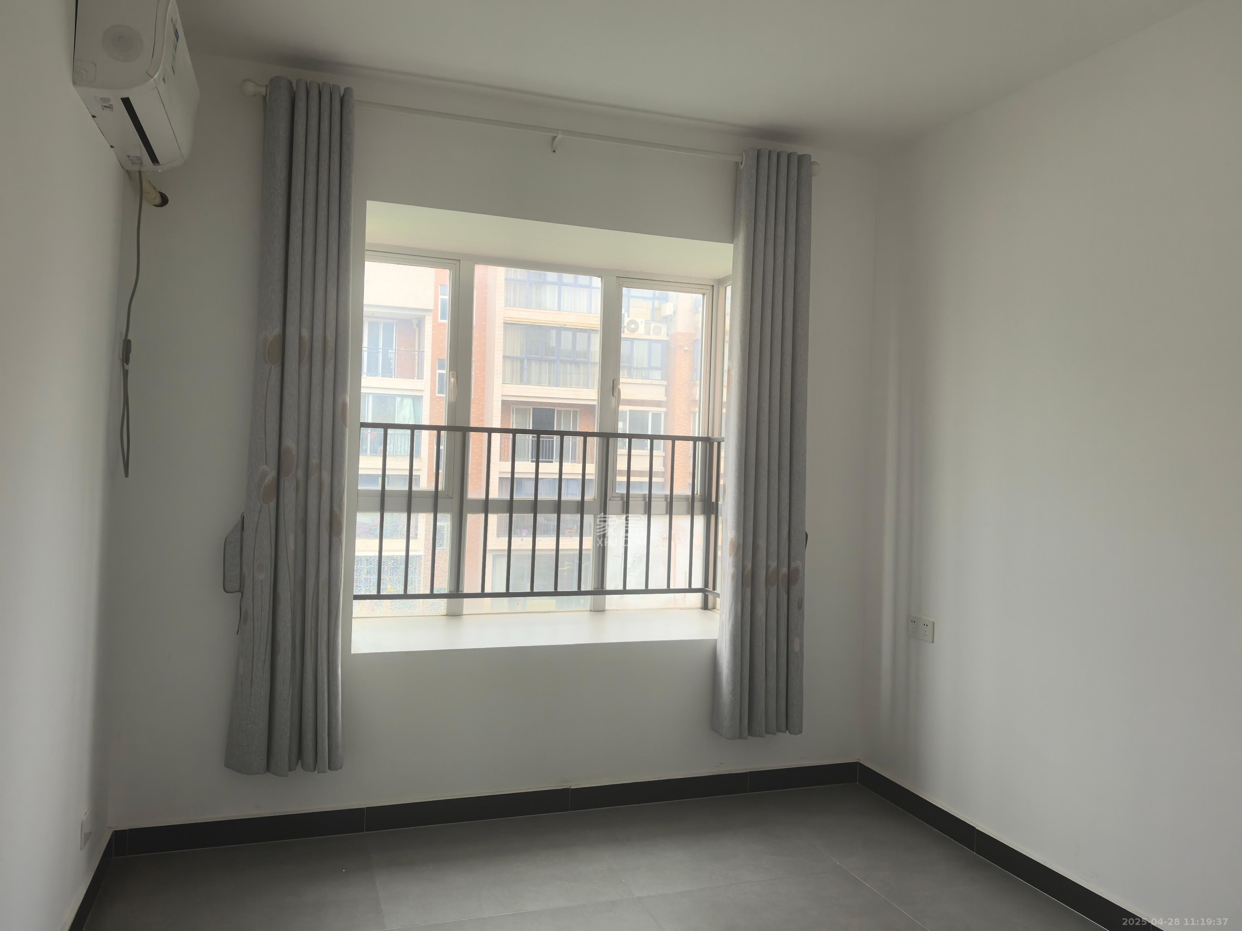 恒生碧水龙庭 3室2厅2卫 2300.0元/月 恒生碧水龙庭 3室2厅2卫 2300.0元/月室内图