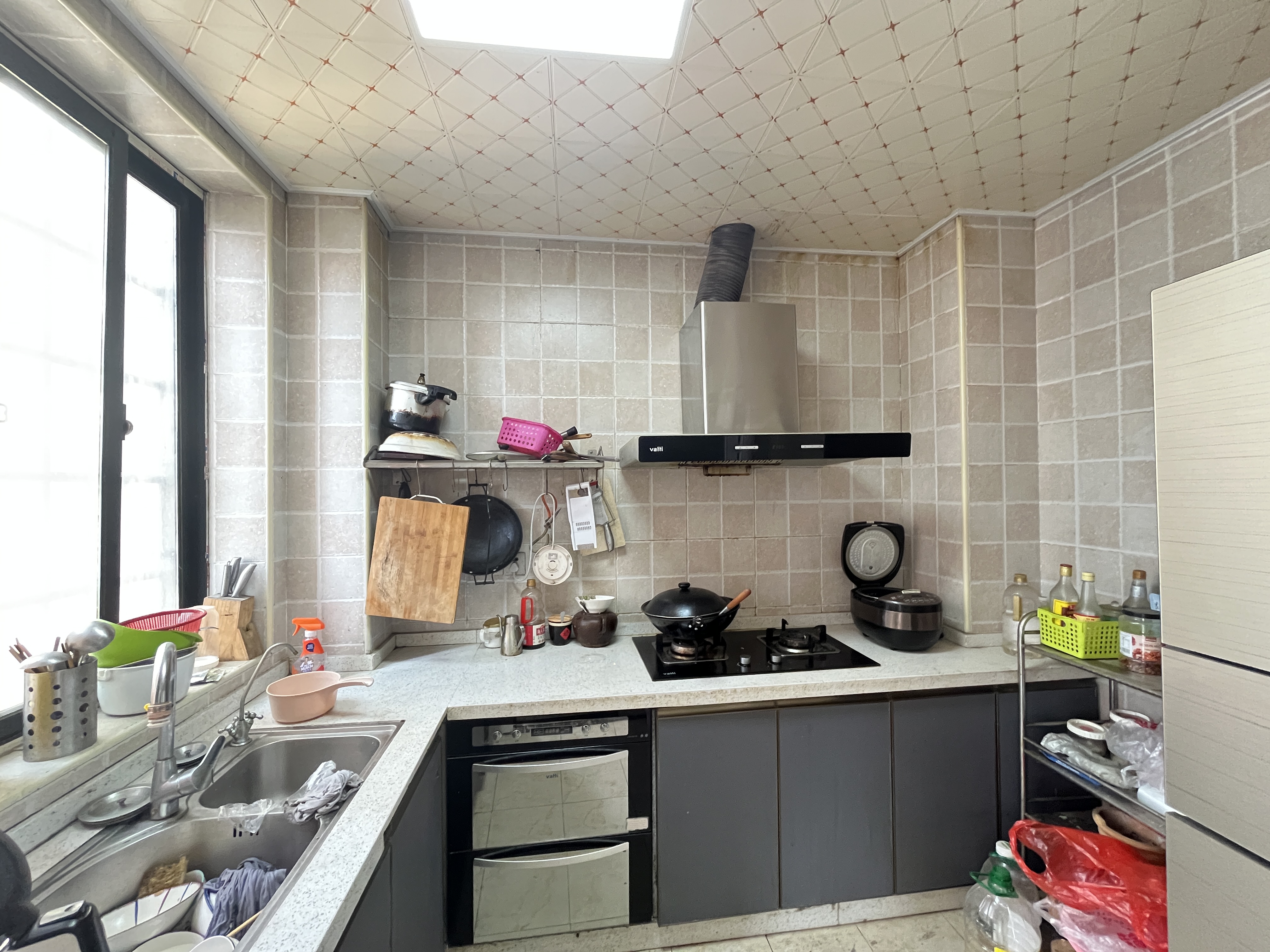 华剑首郡+五江珑悦 1室0厅0卫 69.8万 华剑首郡+五江珑悦 1室0厅0卫 69.8万客厅