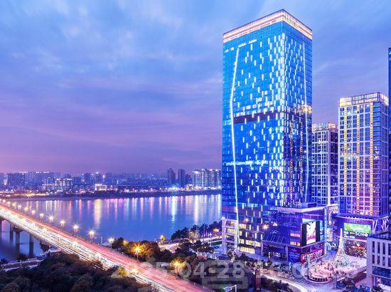 大汉希尔顿 1室1厅1卫 5800.0元/月 大汉希尔顿 1室1厅1卫 5800.0元/月小区图