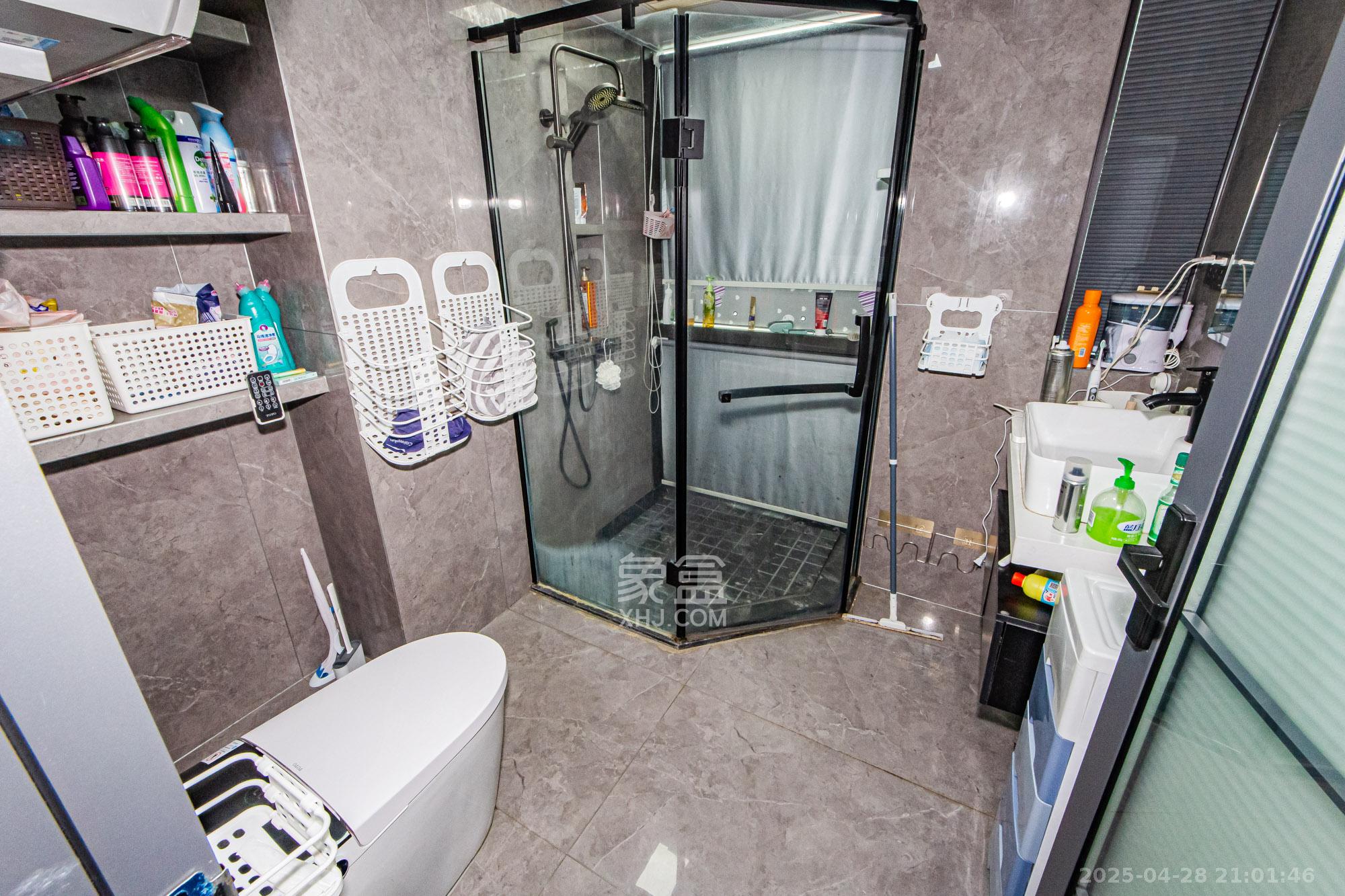 润和国际广场  1室1厅1卫    48.0万 润和国际广场  1室1厅1卫    48.0万卫生间