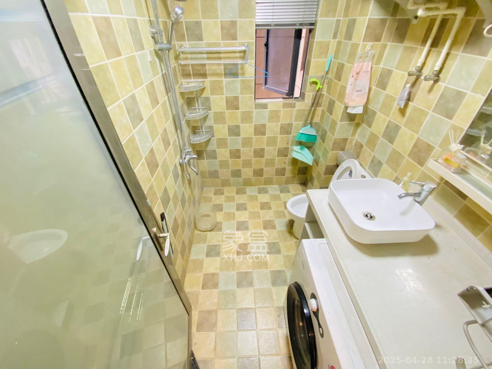 云集国际 1室1厅1卫 1300.0元/月 云集国际 1室1厅1卫 1300.0元/月室内图