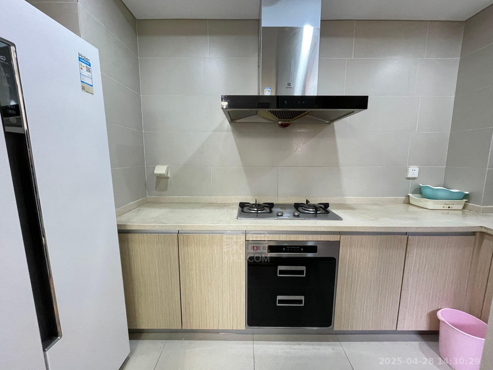 晋合湘水湾三期 3室2厅2卫 2800.0元/月 晋合湘水湾三期 3室2厅2卫 2800.0元/月室内图