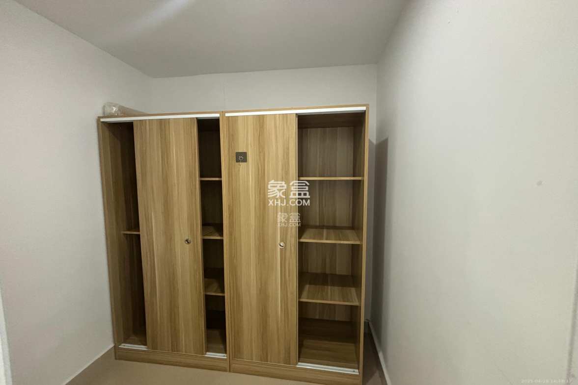 东怡外国(南湖一号) 2室1厅1卫 3000.0元/月 东怡外国(南湖一号) 2室1厅1卫 3000.0元/月室内图