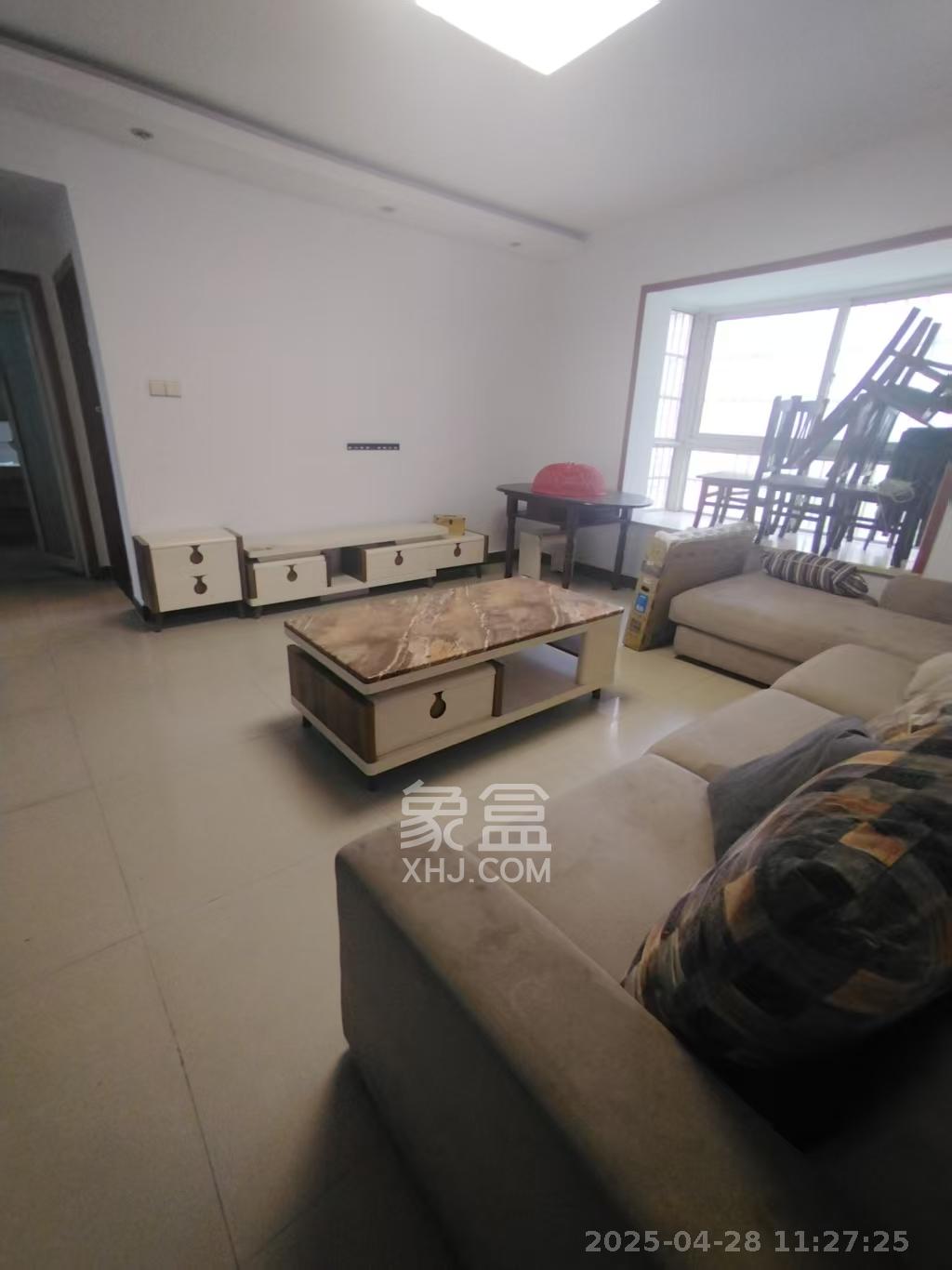 佳美星城 3室2厅2卫 2100.0元/月 佳美星城 3室2厅2卫 2100.0元/月室内图