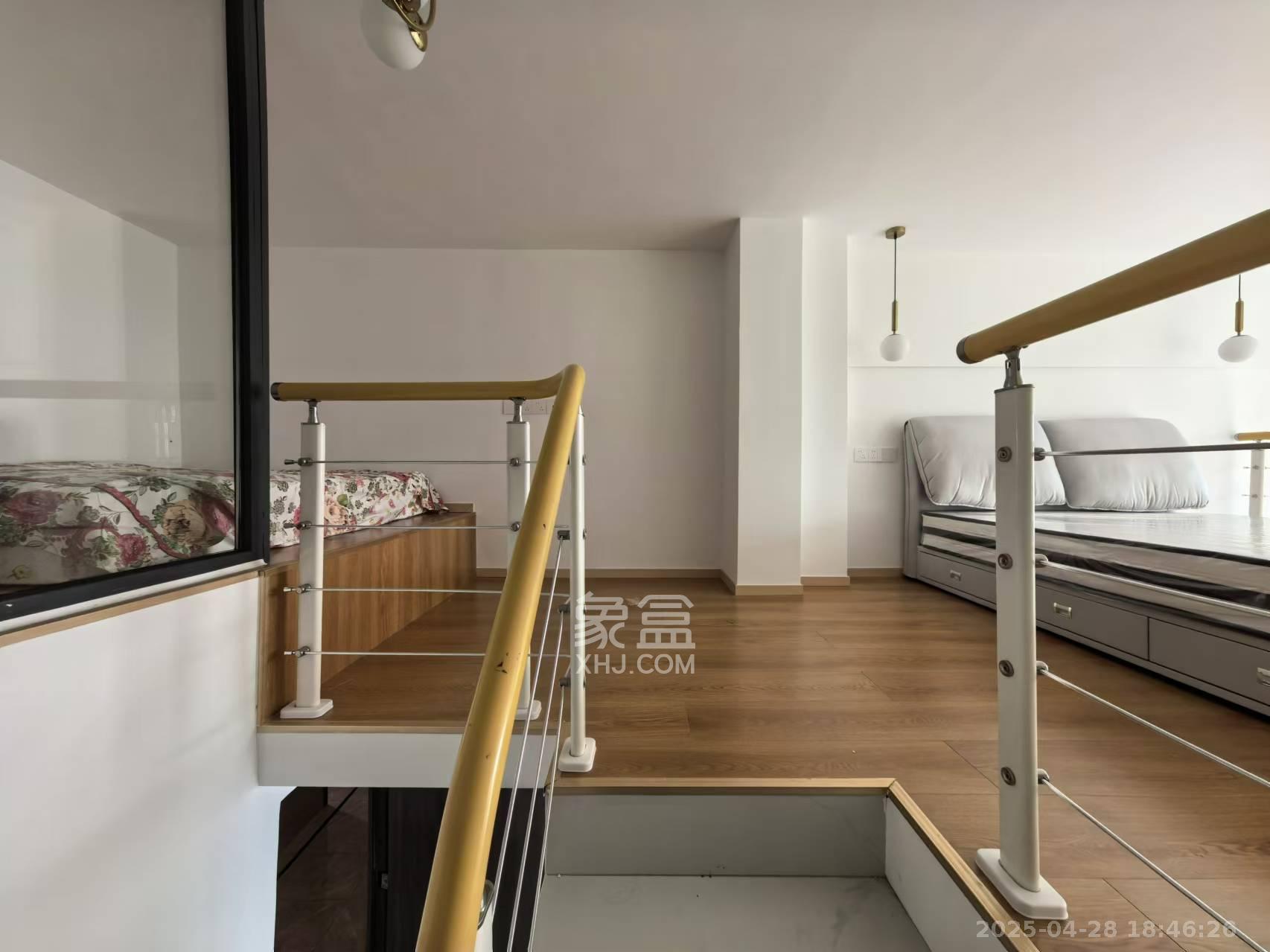 映客龙湖璟翠公馆（映客龙湖璟翠中心）   41.63㎡      1800.0元/月室内图