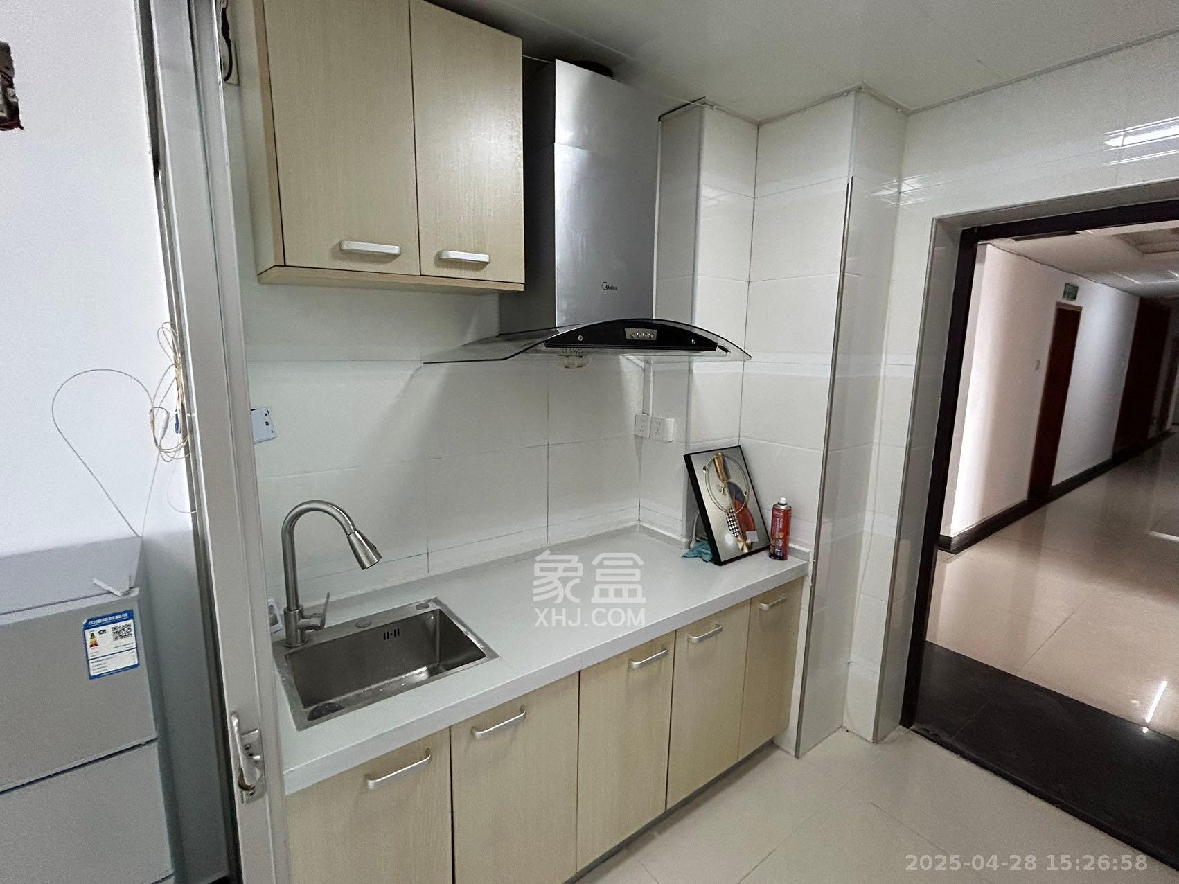 越界(天佑国际大厦) 1室0厅0卫 2080.0元/月 越界(天佑国际大厦) 1室0厅0卫 2080.0元/月室内图