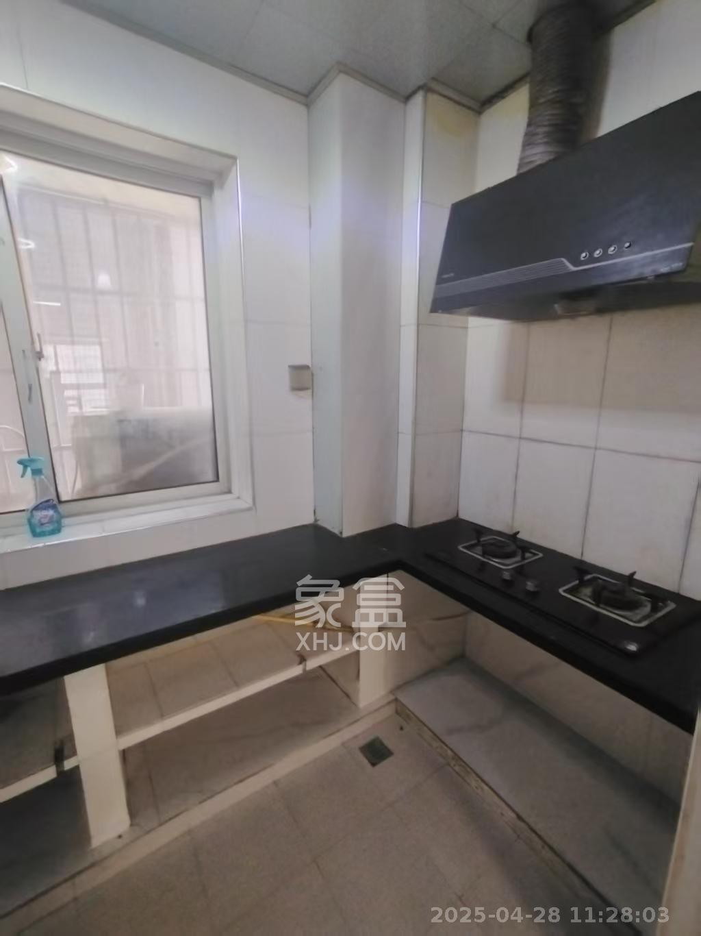 佳美星城 3室2厅2卫 2100.0元/月 佳美星城 3室2厅2卫 2100.0元/月室内图