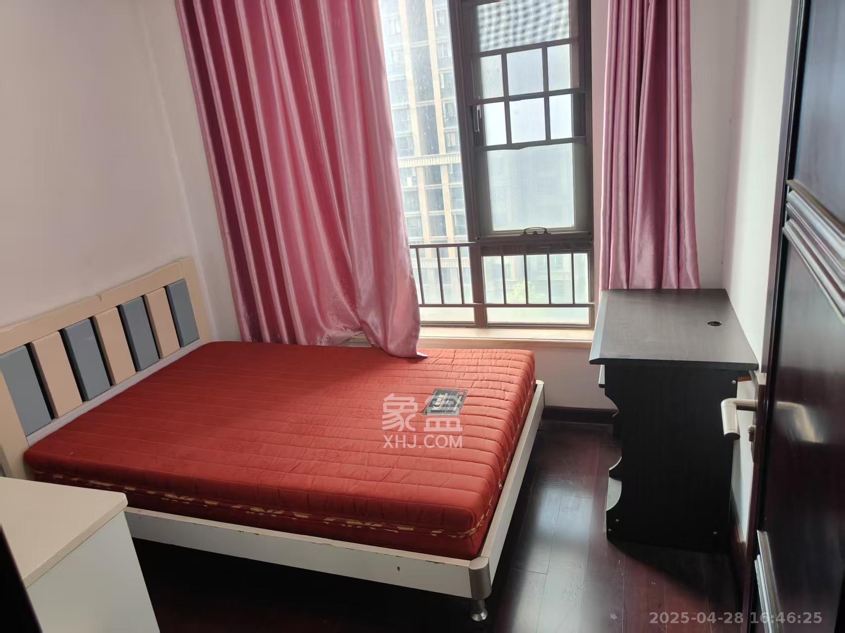 中海国际一期 4室2厅2卫 2100.0元/月 中海国际一期 4室2厅2卫 2100.0元/月室内图