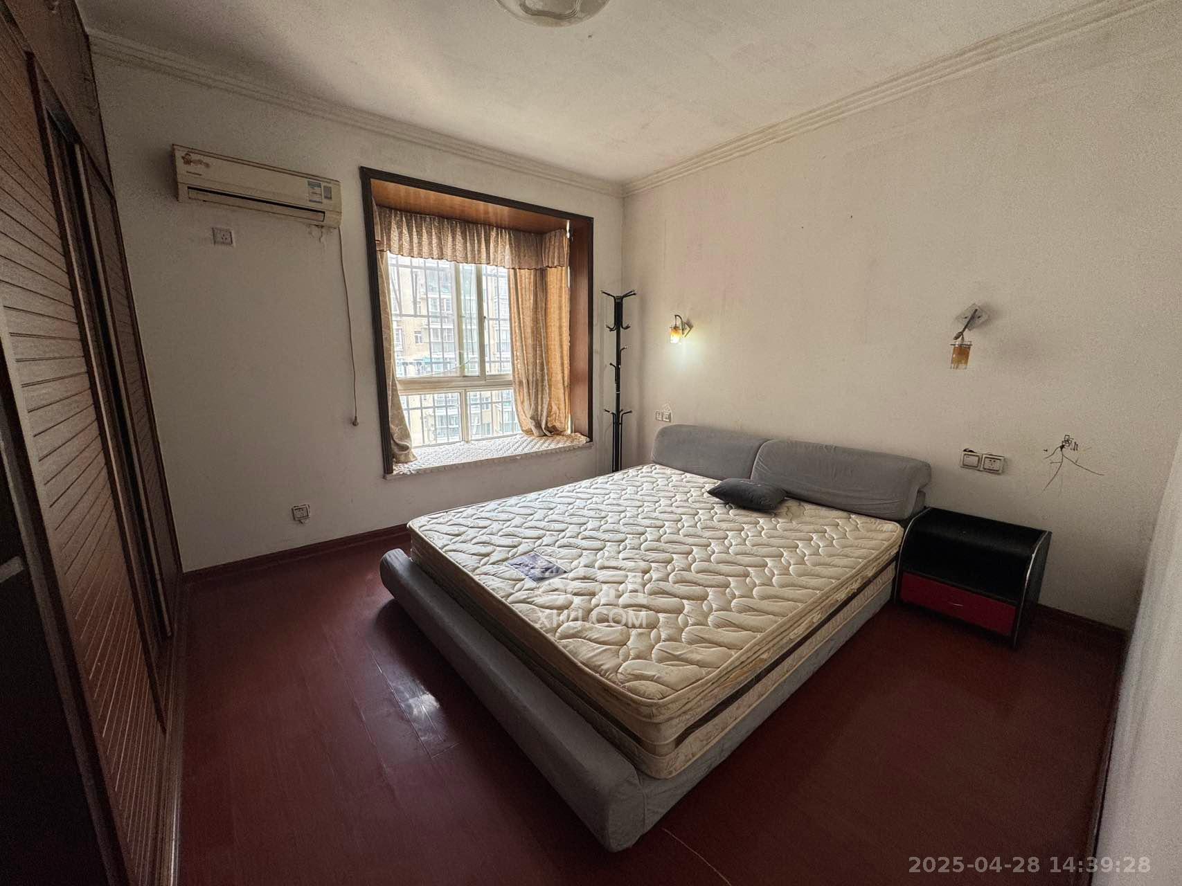 金碧文华 3室2厅2卫 2600.0元/月 金碧文华 3室2厅2卫 2600.0元/月室内图