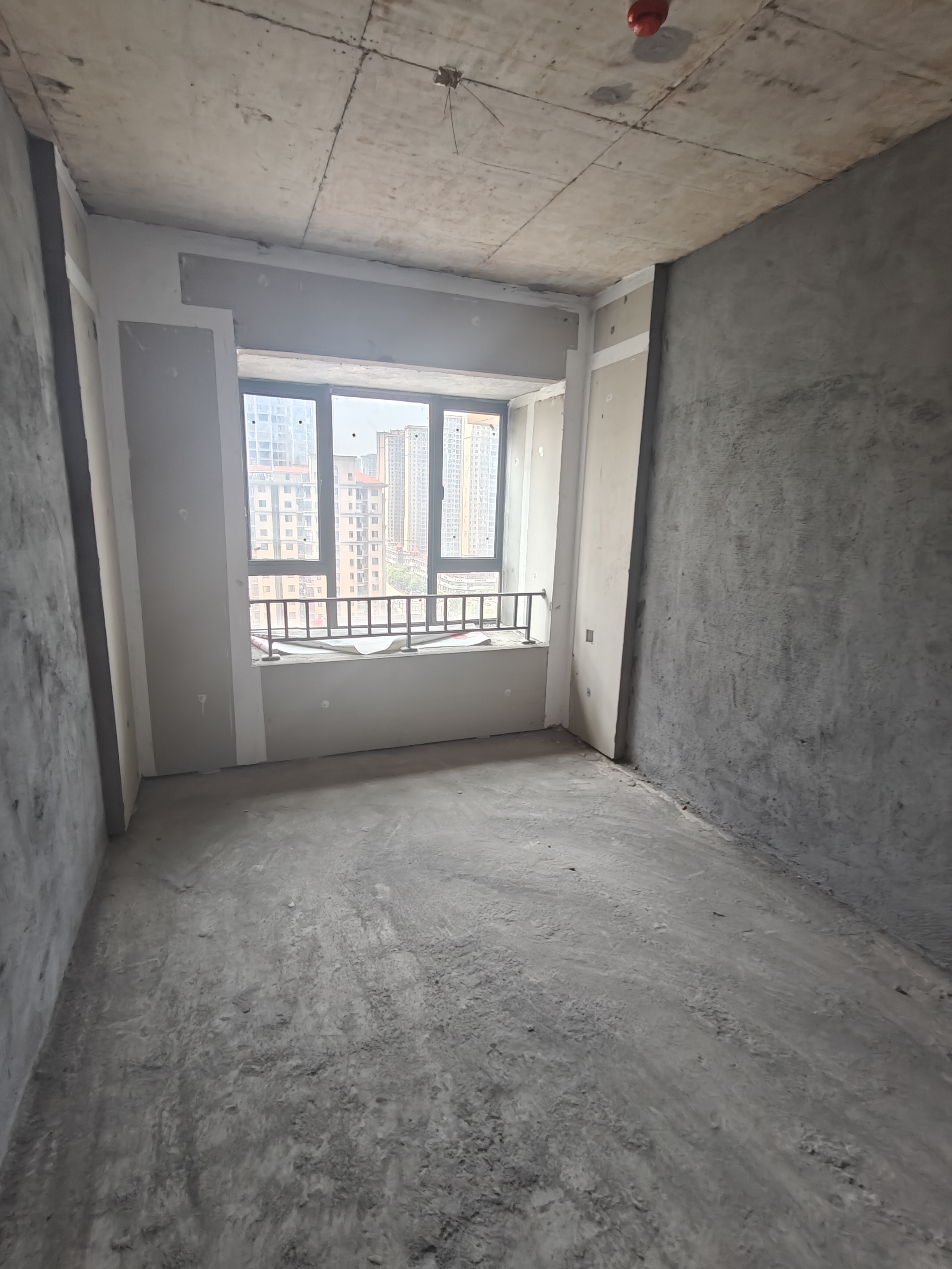 宁邦中心（二期公园里）  3室2厅2卫   78.80万客厅