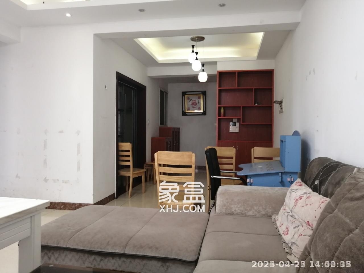 南郡雅园  3室2厅1卫    1500.0元/月 南郡雅园  3室2厅1卫    1500.0元/月室内图