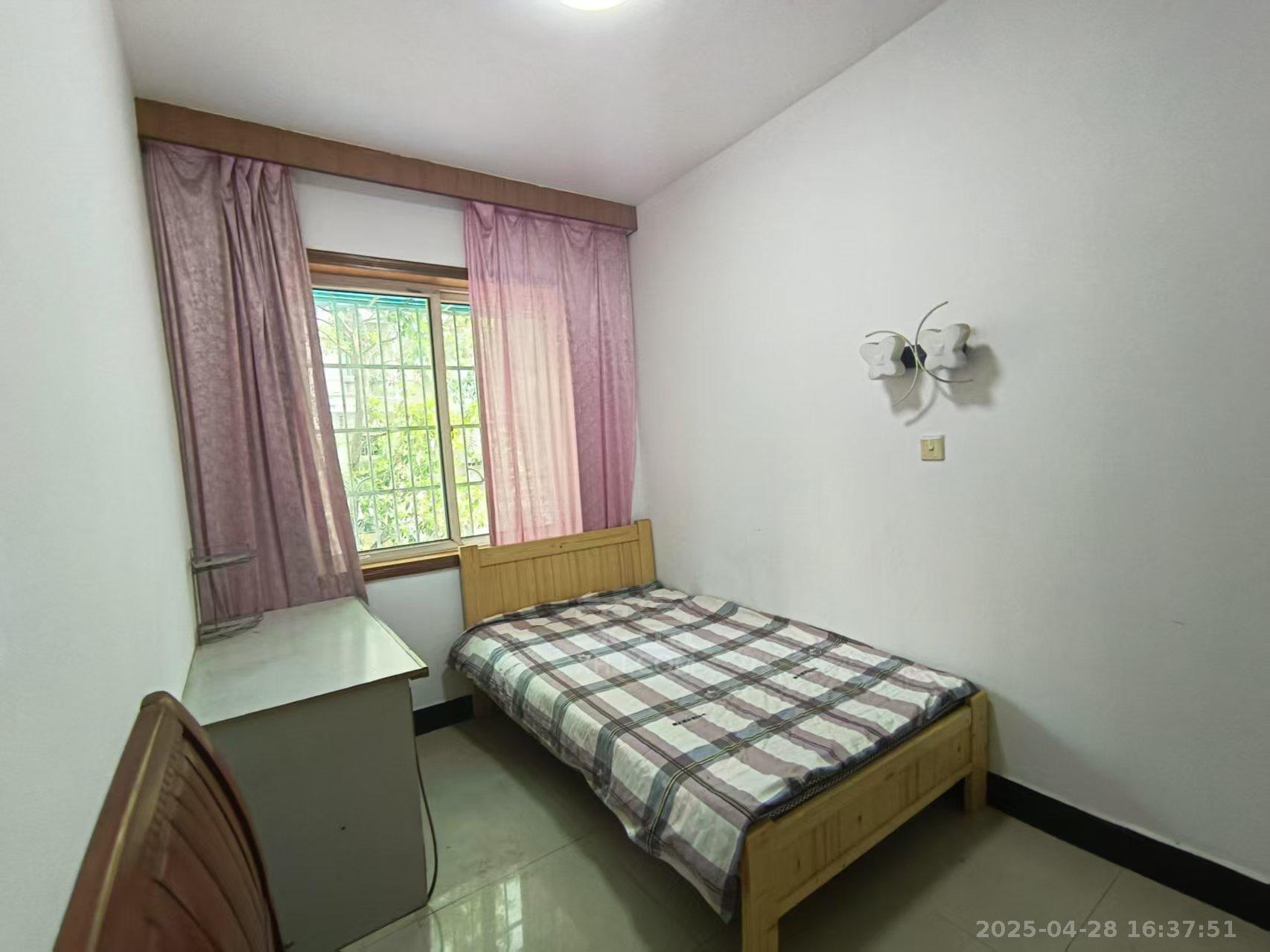 仁和小区 3室2厅1卫 1000.0元/月 仁和小区 3室2厅1卫 1000.0元/月室内图