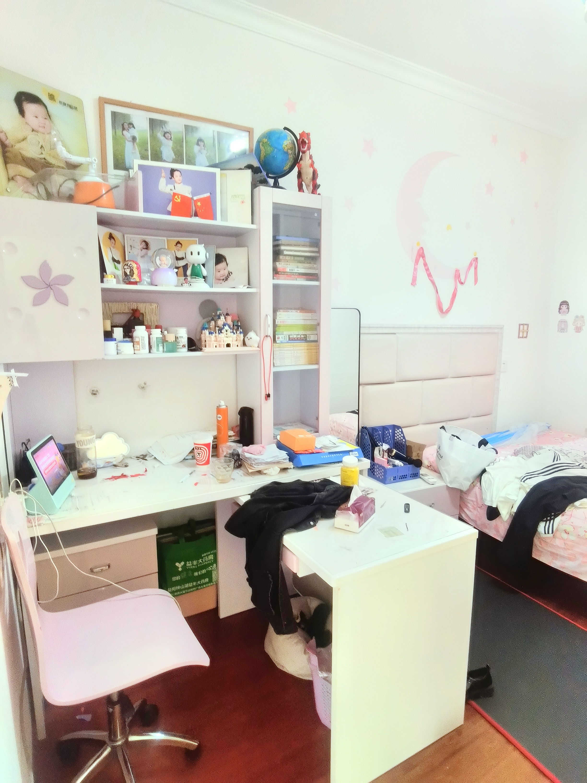 梓湖东城 3室2厅2卫 60.0万 梓湖东城 3室2厅2卫 60.0万客厅