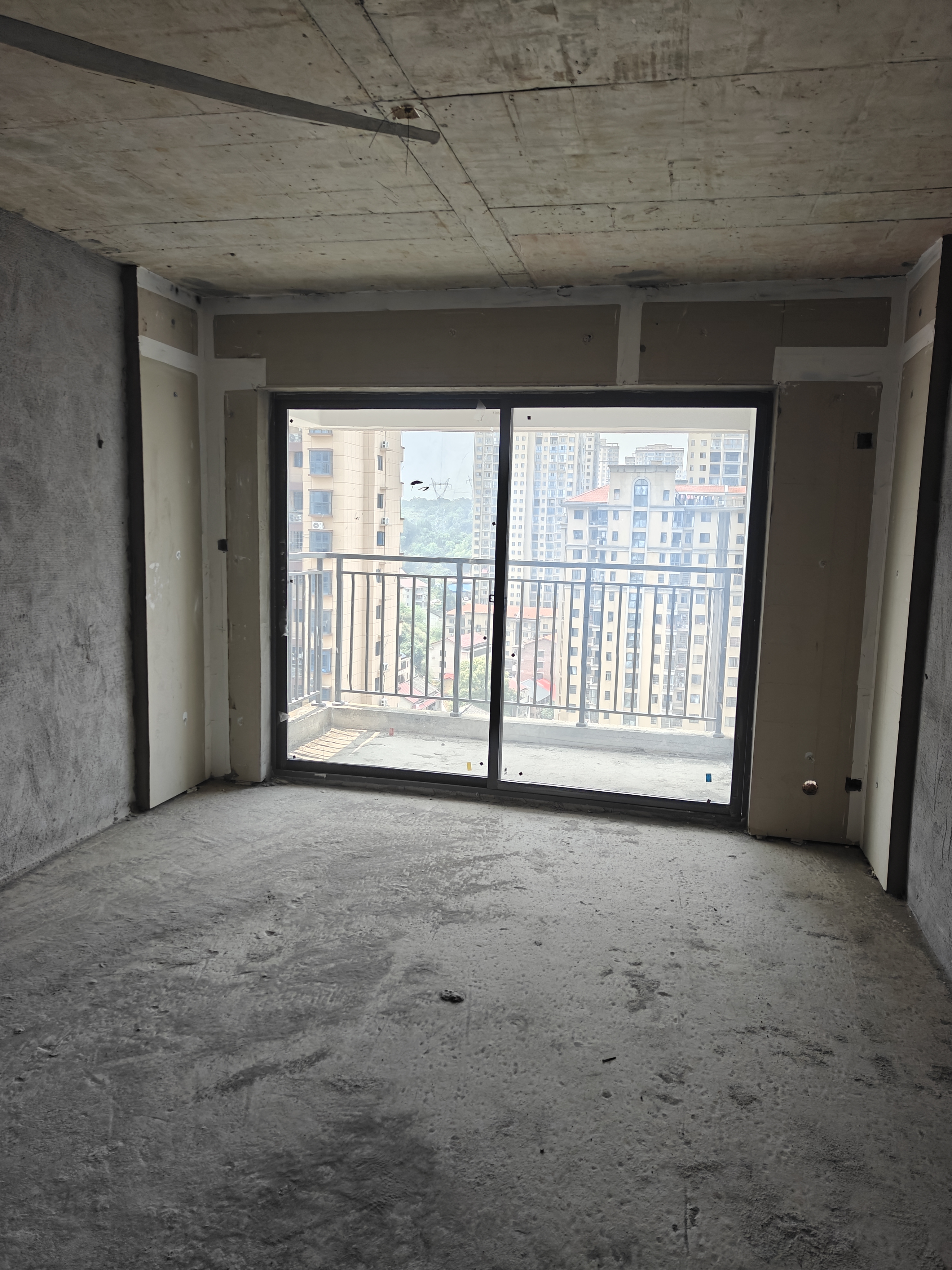 宁邦中心（二期公园里）  3室2厅2卫   78.80万客厅