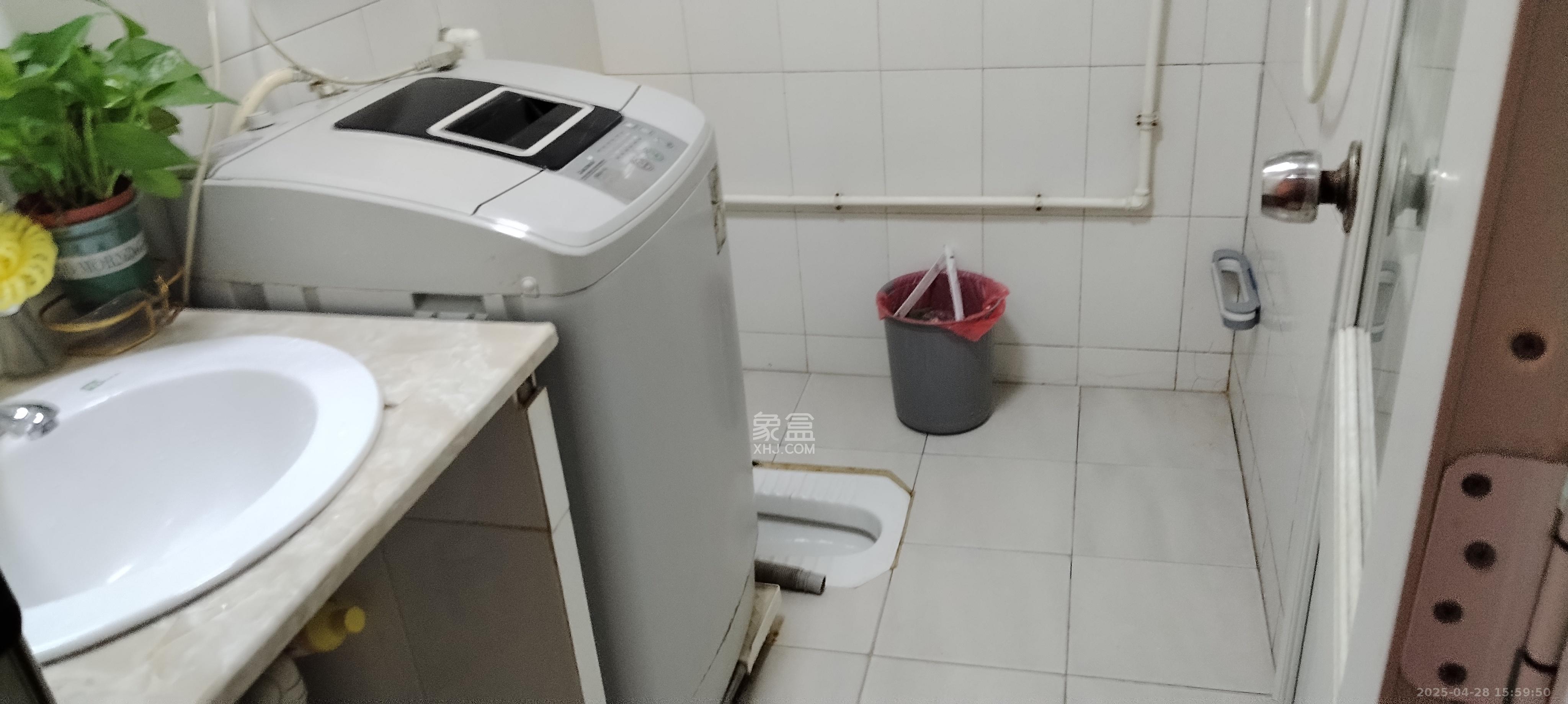 长远华樟名府  1室1厅1卫   1400.00元/月室内图
