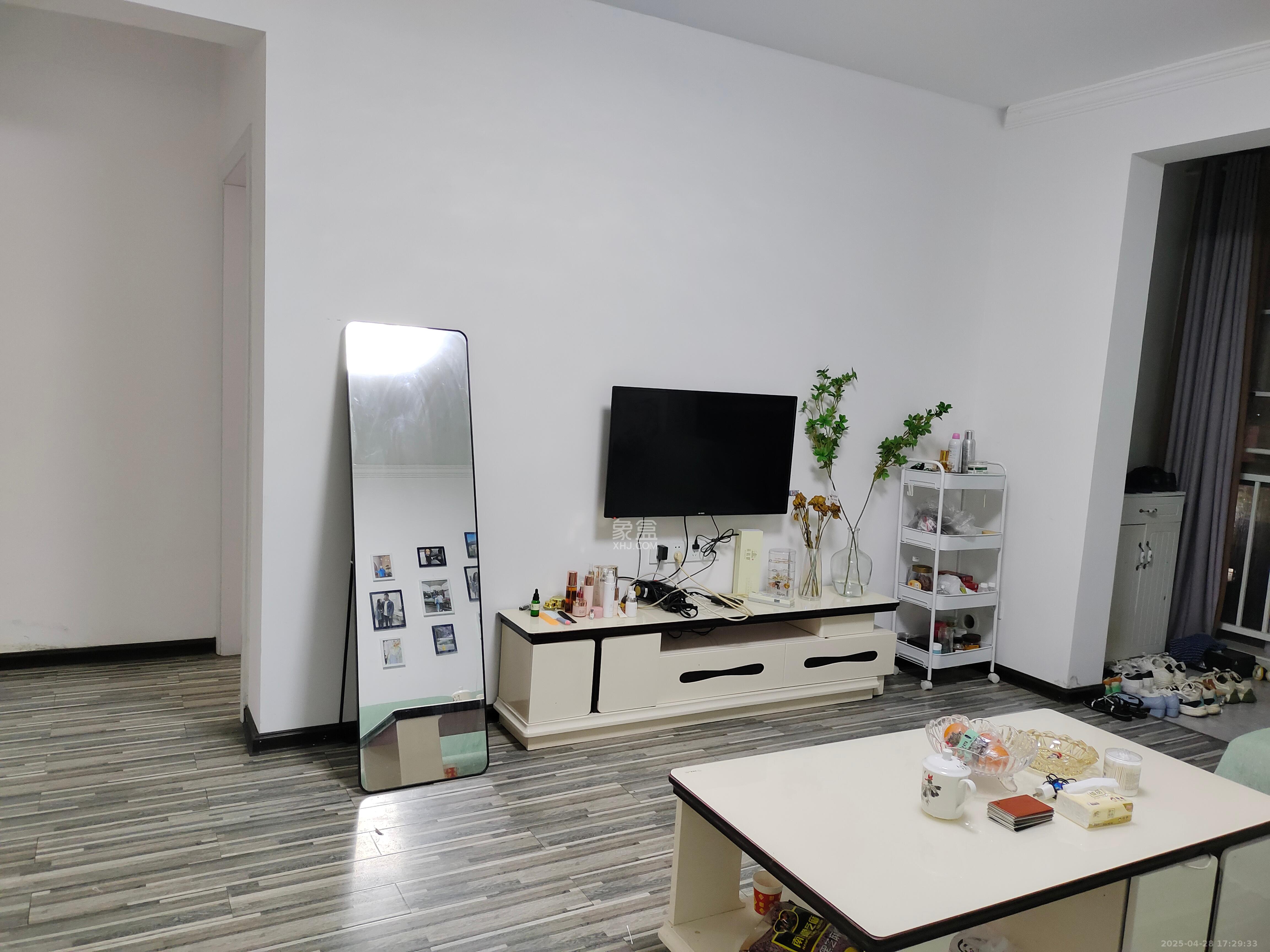 恒广国际景园  2室2厅1卫   1800.00元/月室内图