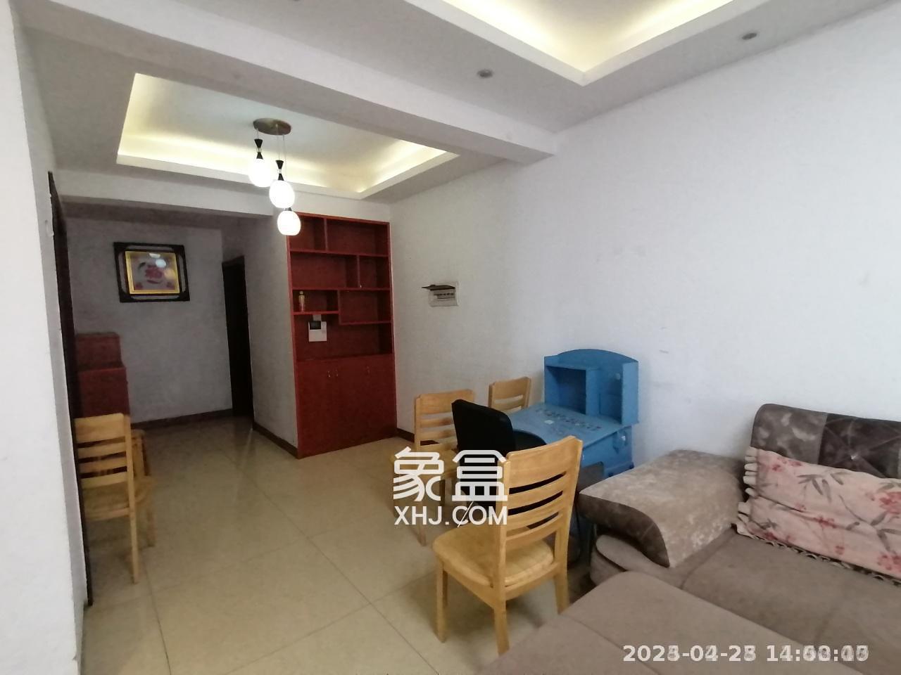 南郡雅园  3室2厅1卫    1500.0元/月 南郡雅园  3室2厅1卫    1500.0元/月室内图