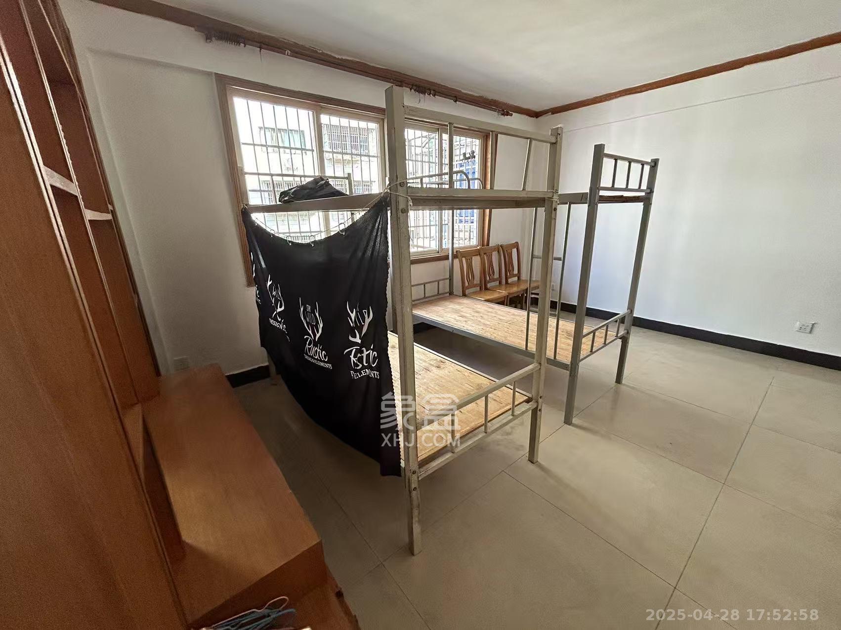 新世界商贸城 2室1厅1卫 2500.0元/月 新世界商贸城 2室1厅1卫 2500.0元/月室内图