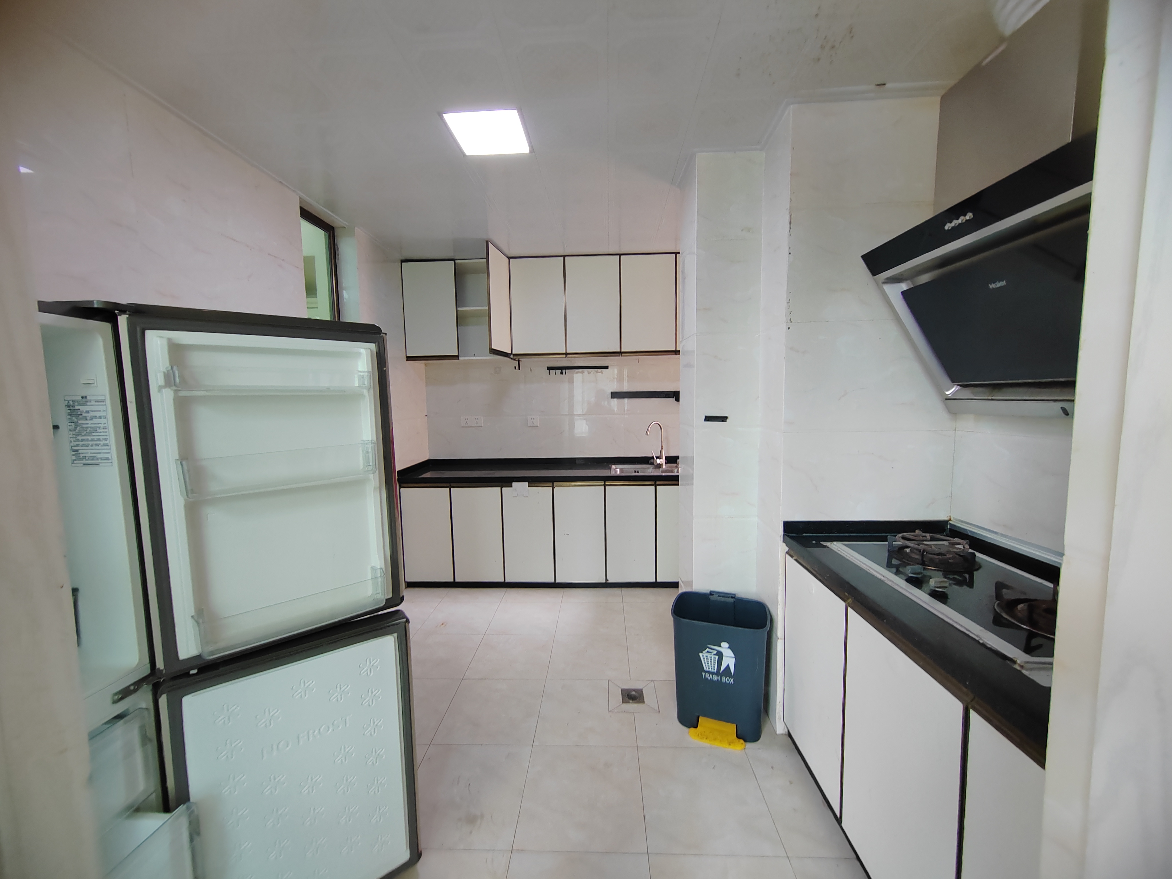 农垦一供大院  4室2厅3卫    5500.0元/月 农垦一供大院  4室2厅3卫    5500.0元/月室内图