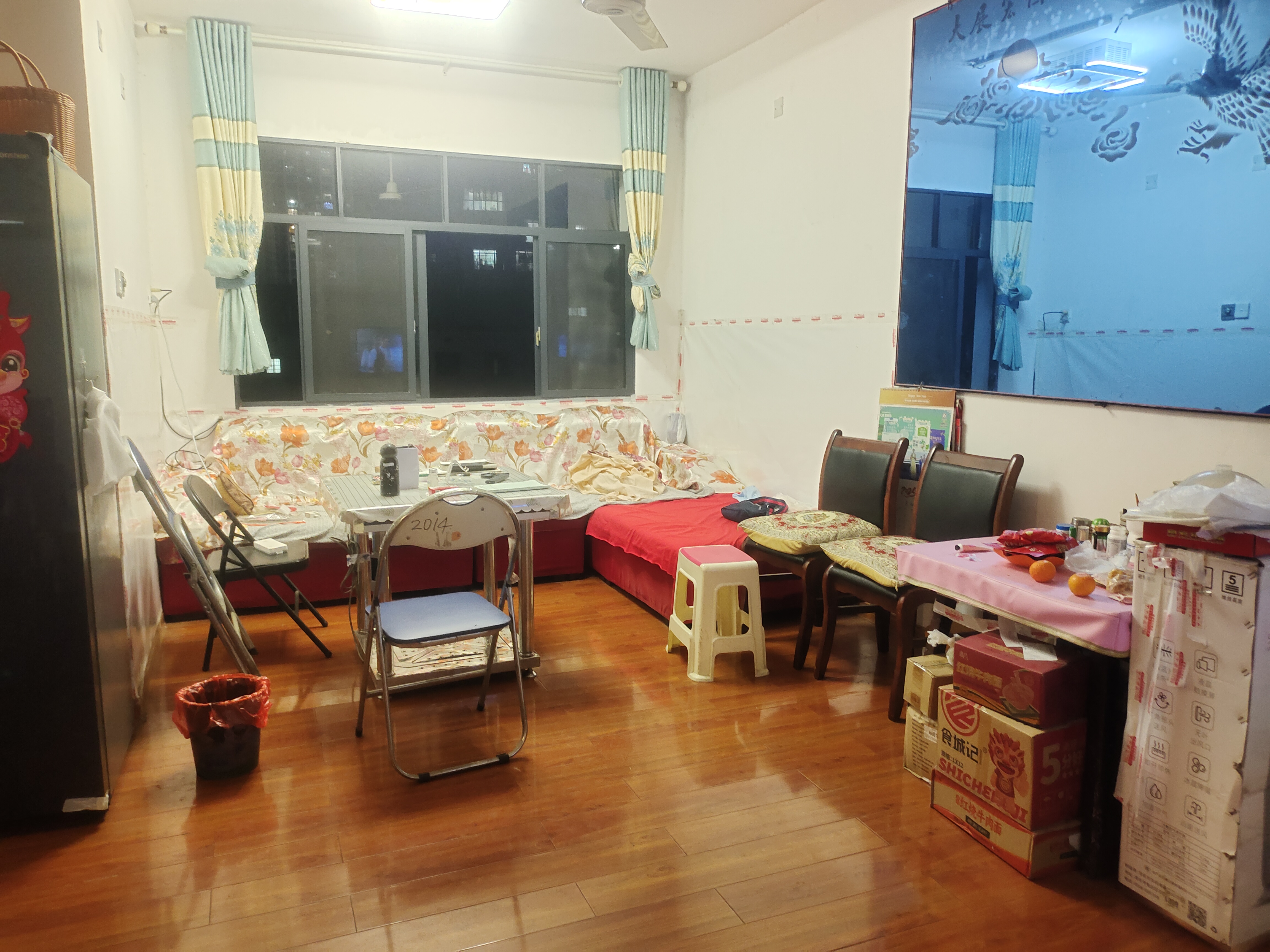 娄底毛巾厂 3室2厅1卫 22.0万 娄底毛巾厂 3室2厅1卫 22.0万客厅