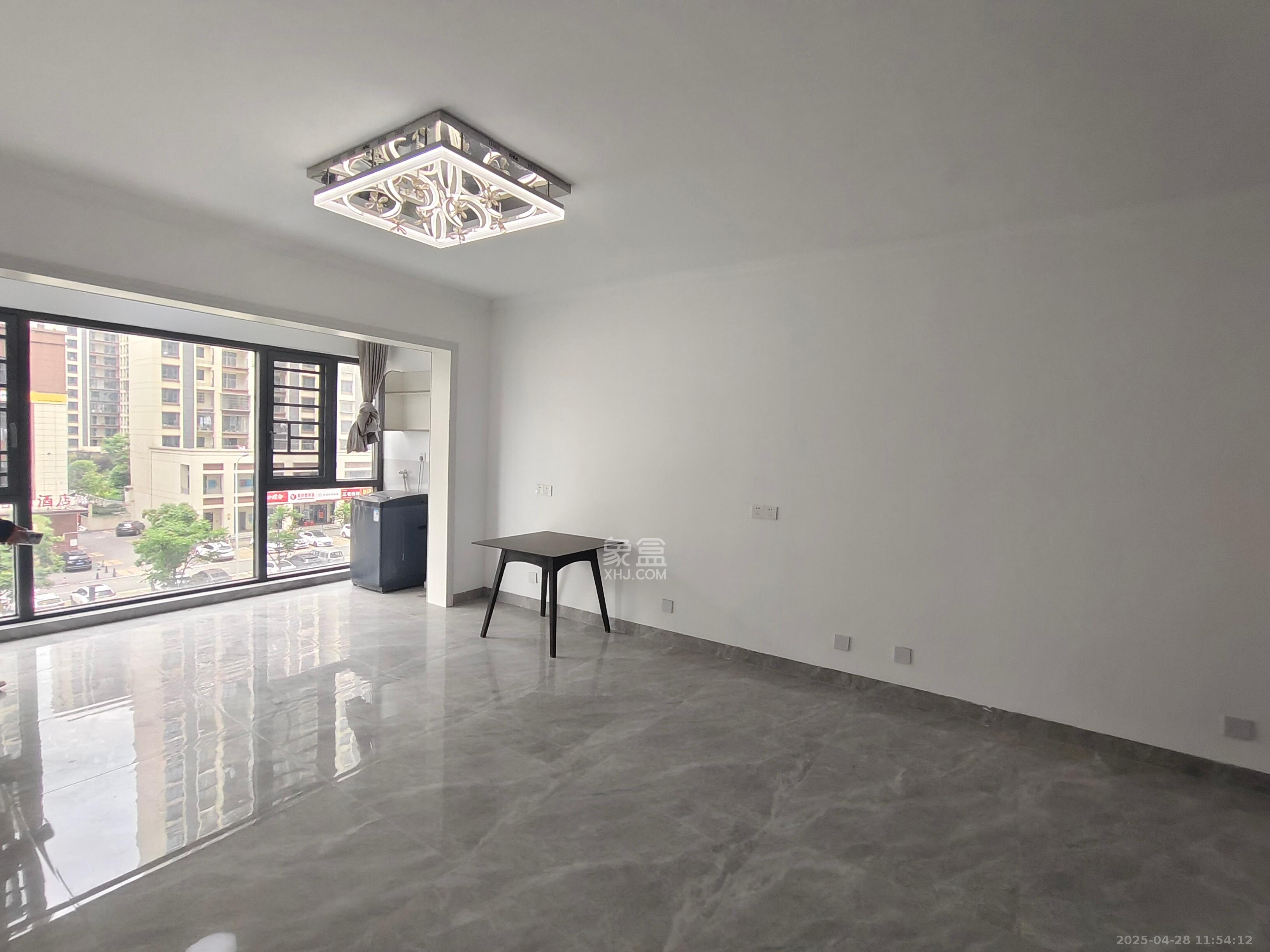 真人桥家园一期  4室2厅2卫    2600.0元/月 真人桥家园一期  4室2厅2卫    2600.0元/月室内图